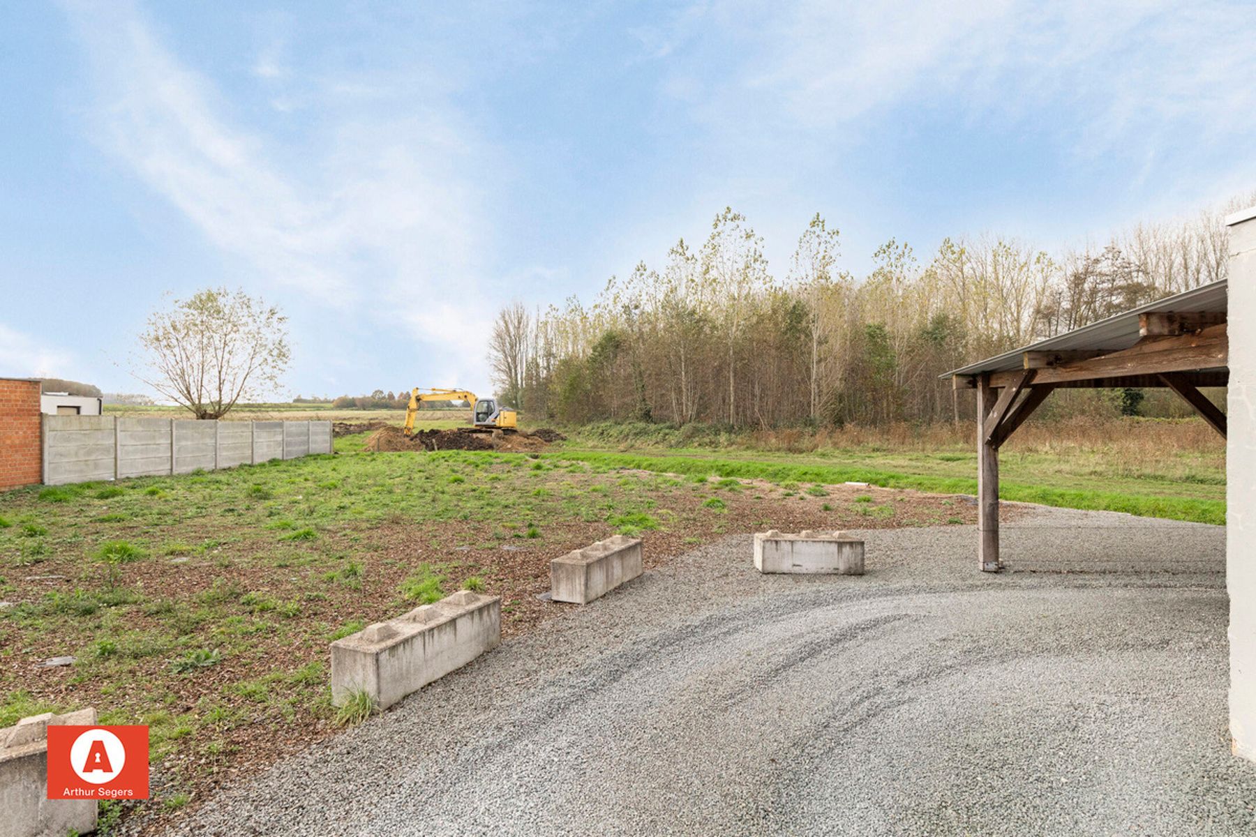 Bouwgrond voor half-open bebouwing op centrale ligging foto 4