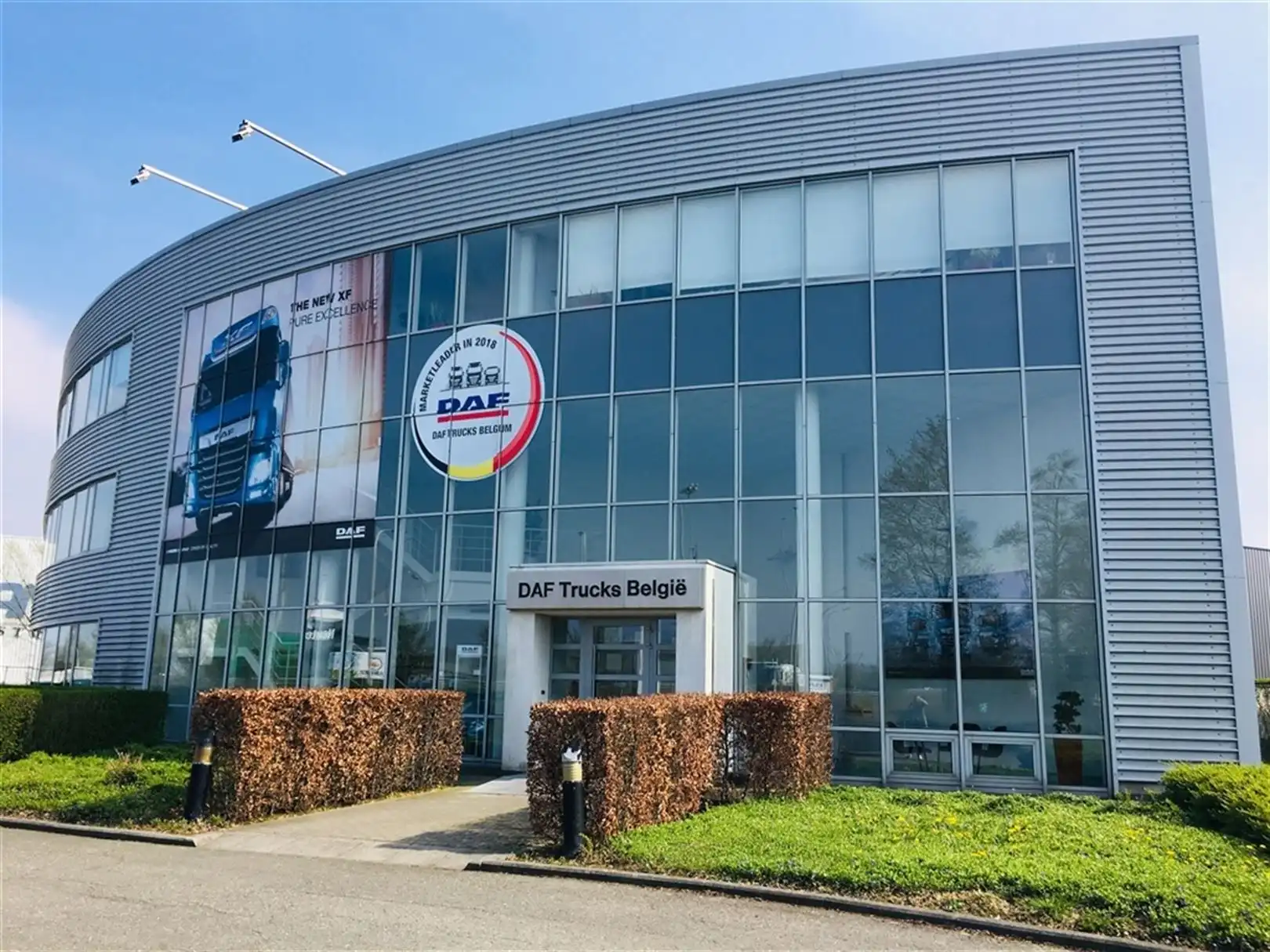 Langsheen de E17 foto {{pictureIndex}}