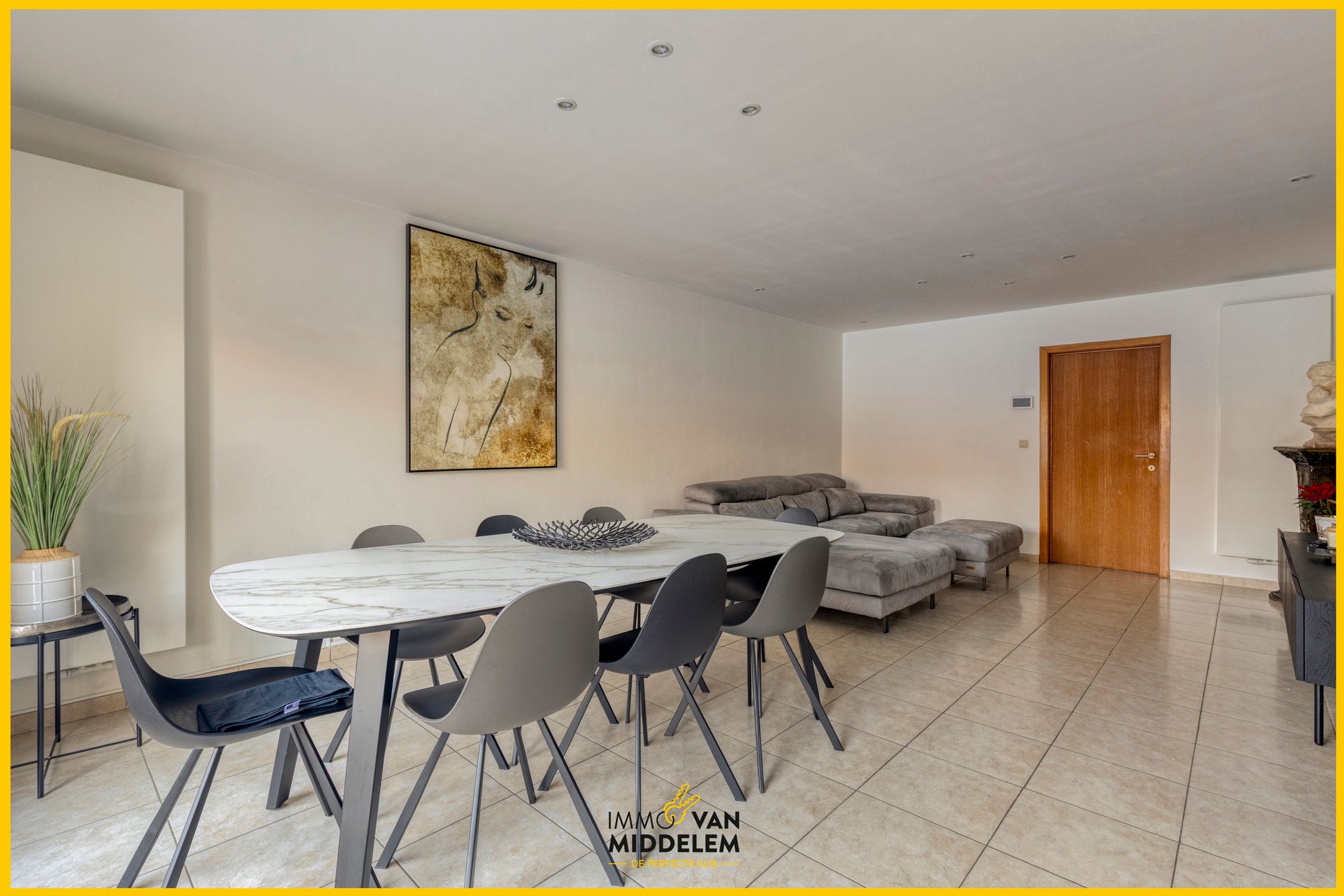 VERZORGDE WONING MET 3 SLPK, TUIN EN GARAGE foto 5