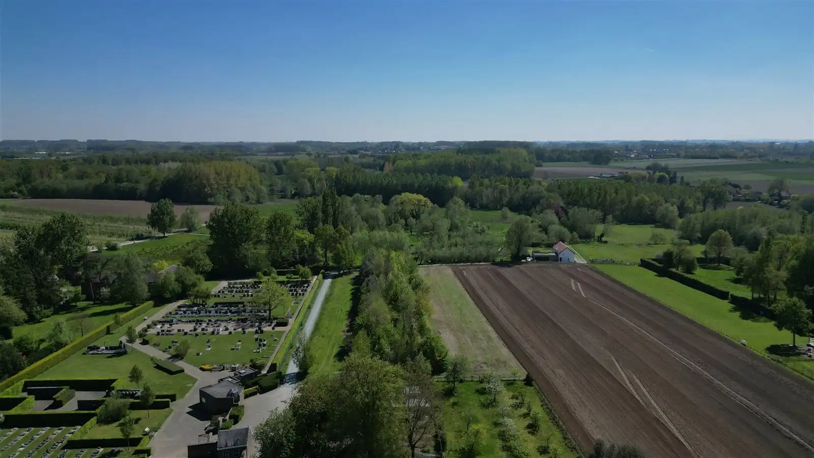 Perfect gelegen droomwoning met ruime tuin in Oosterzele foto 24