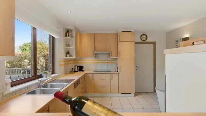 Villa van 209m² met 4 slaapkamers en zeer mooie tuin op 17 are foto 26