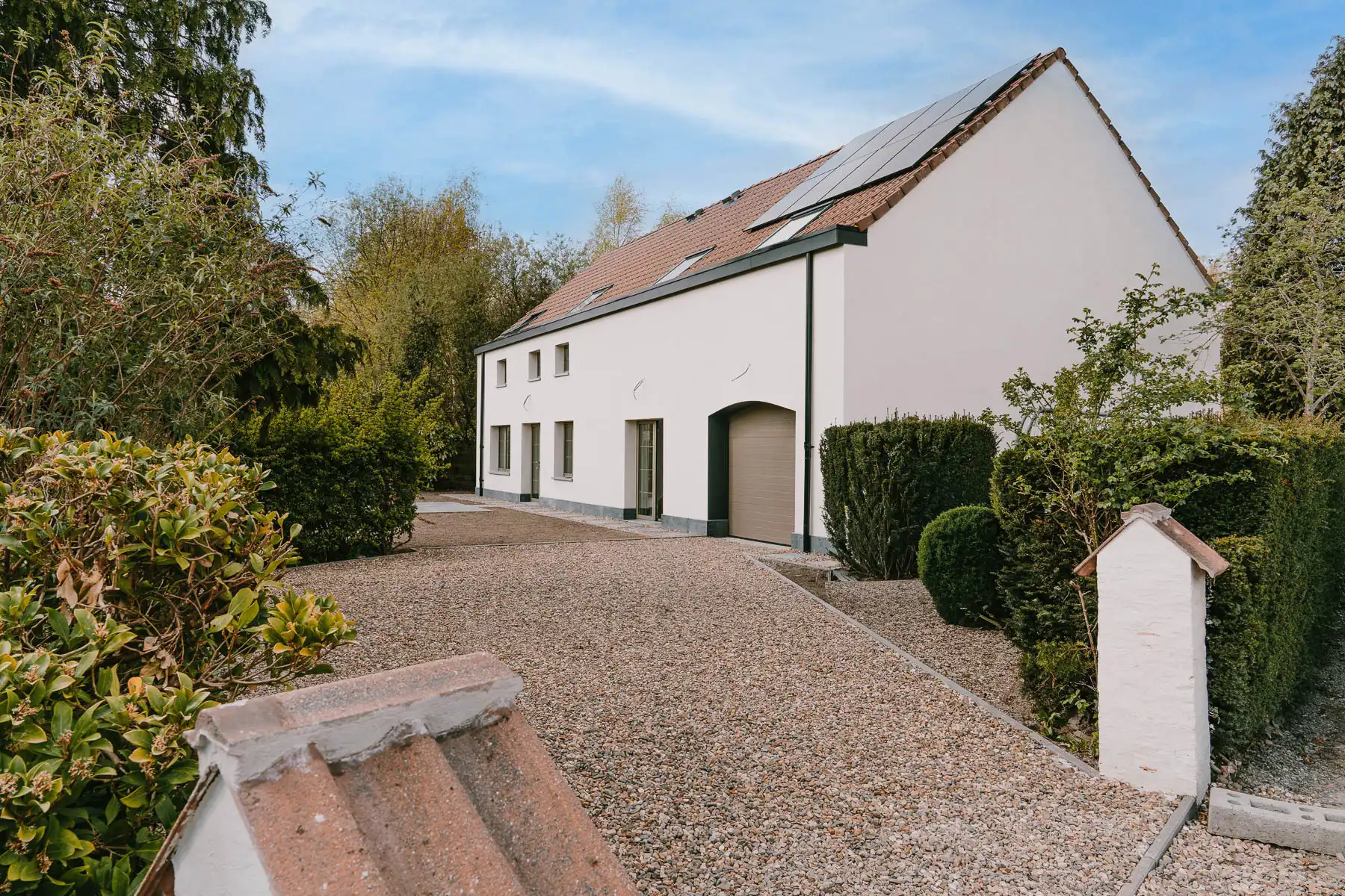 Prachtige, kwalitatief gerenoveerde villa op toplocatie foto {{pictureIndex}}