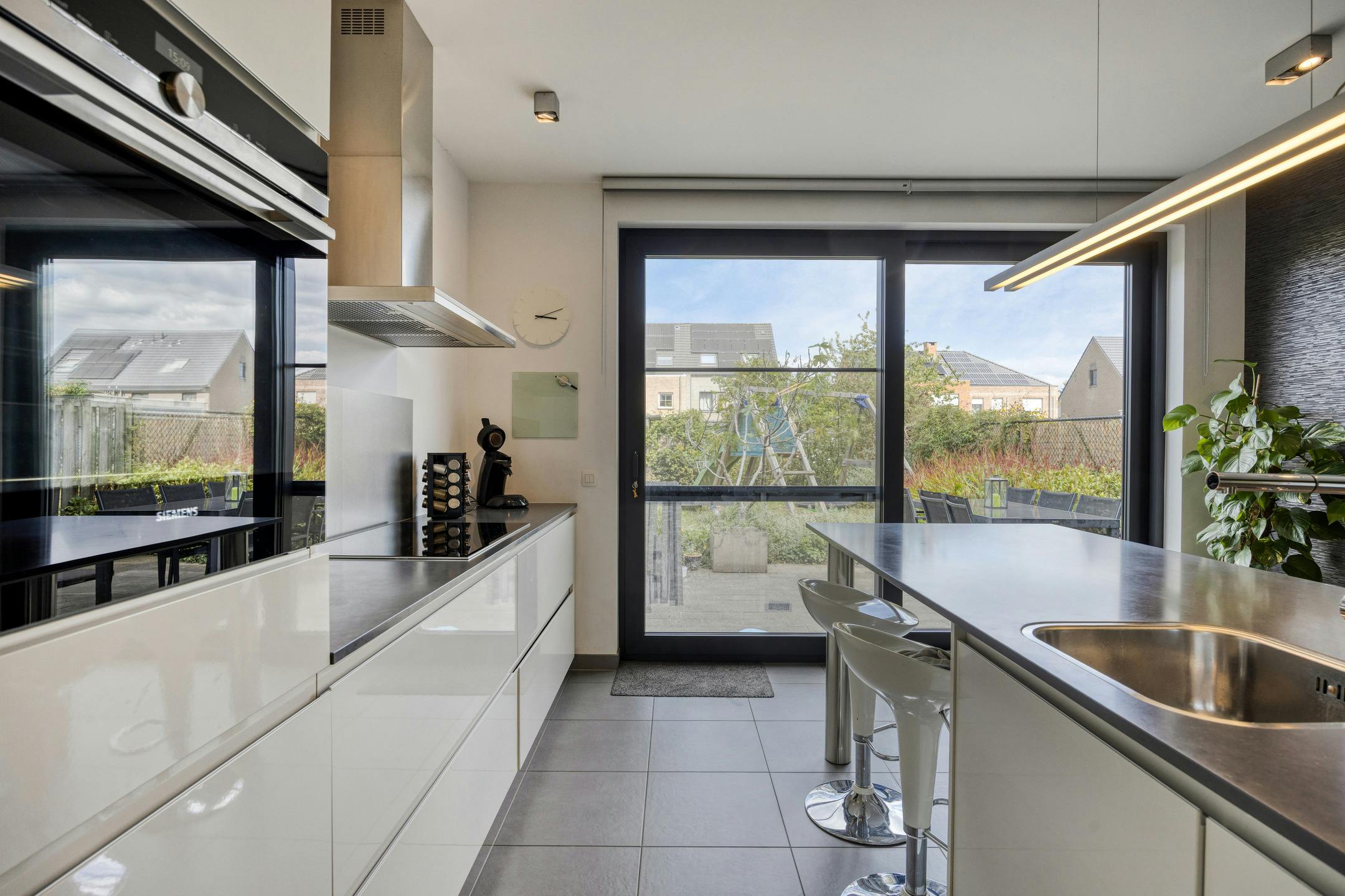 Instapklaar huis met 4 slaapkamers te koop in Gooreind! foto 12