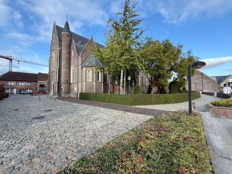 Karaktervolle opbrengsteigendom met 5 appartementen op toplocatie – Markt foto 24