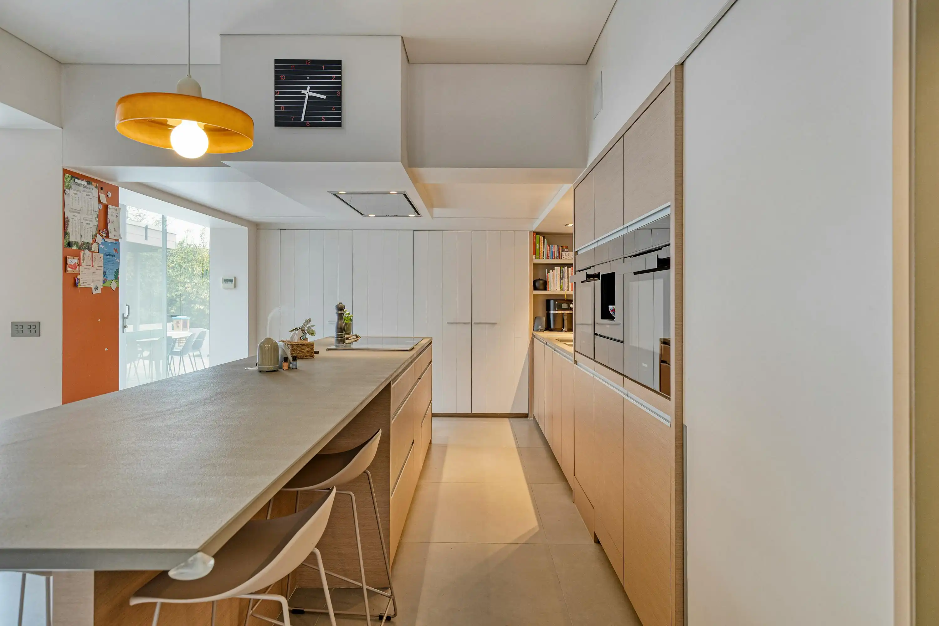 Gerenoveerde burgerwoning met 5 kamers te koop Beveren-Leie foto 3