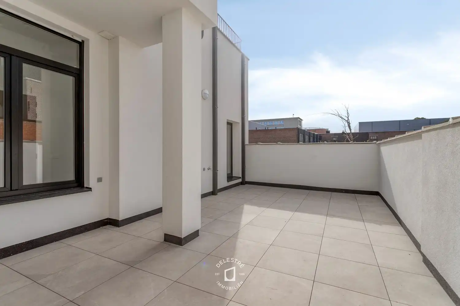Exclusief vernieuwd en karaktervol luxe-appartement (171 m²) met riant terras 30 m² in het winkelhart van Aalst foto 2