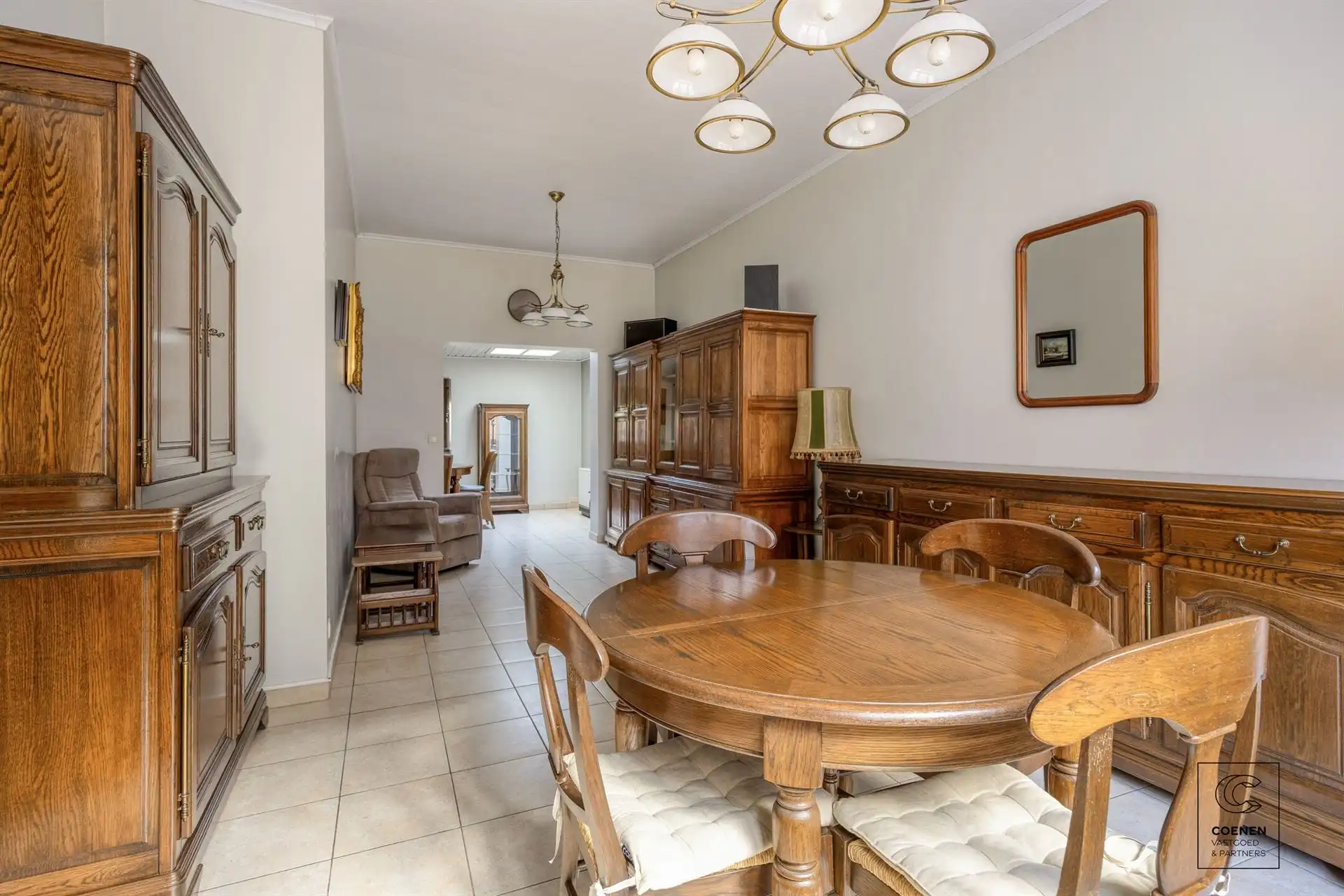 Verrassend ruime woning met bew opp van 162 m² op toplocatie foto 4