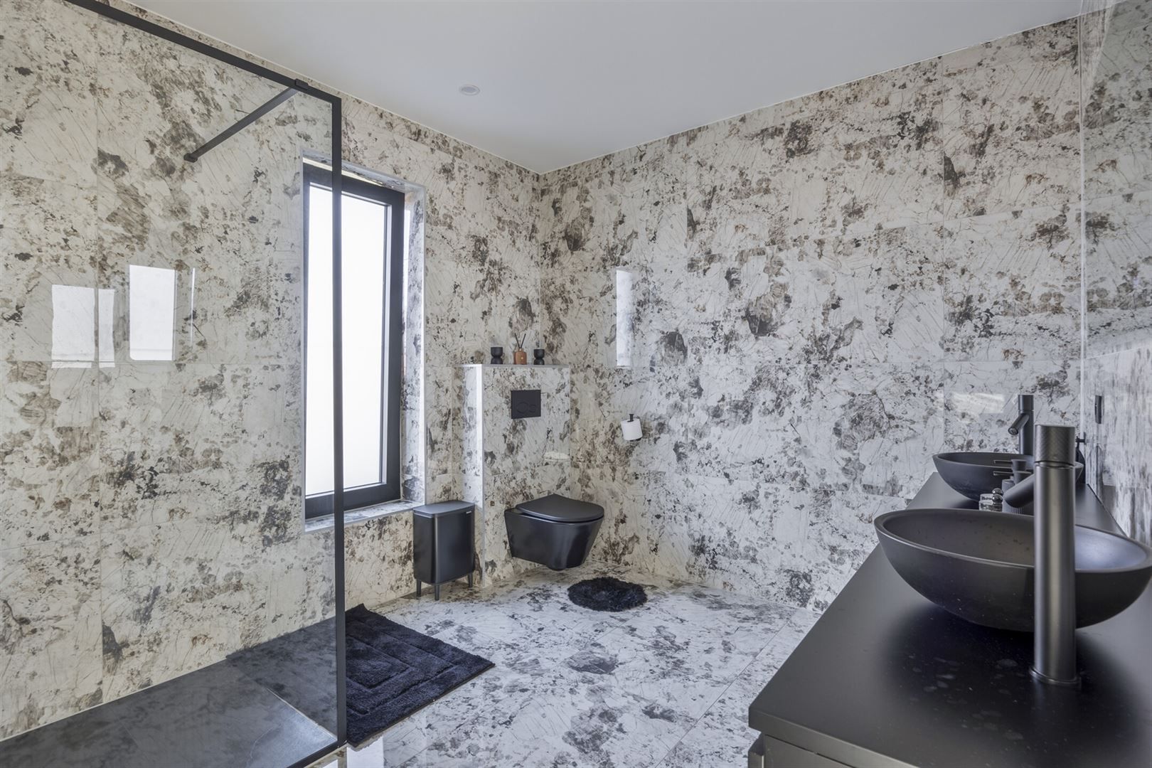 TE KOOP: Vrijstaande nieuwbouwwoning met 4-5 slaapkamers! foto 20
