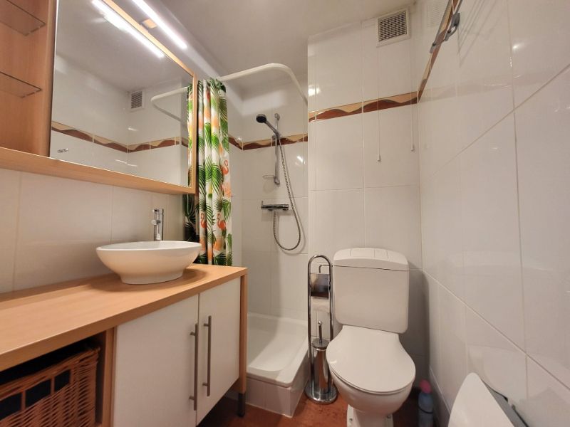 Centraal gelegen studio met slaaphoek en terras te koop foto 6