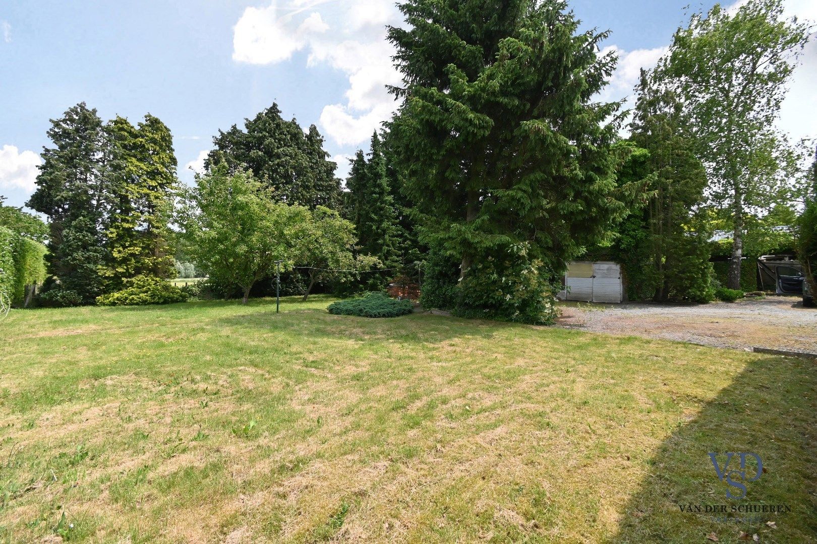 Wonen op meer dan 5.500 m² in Kwenenbos. foto 24