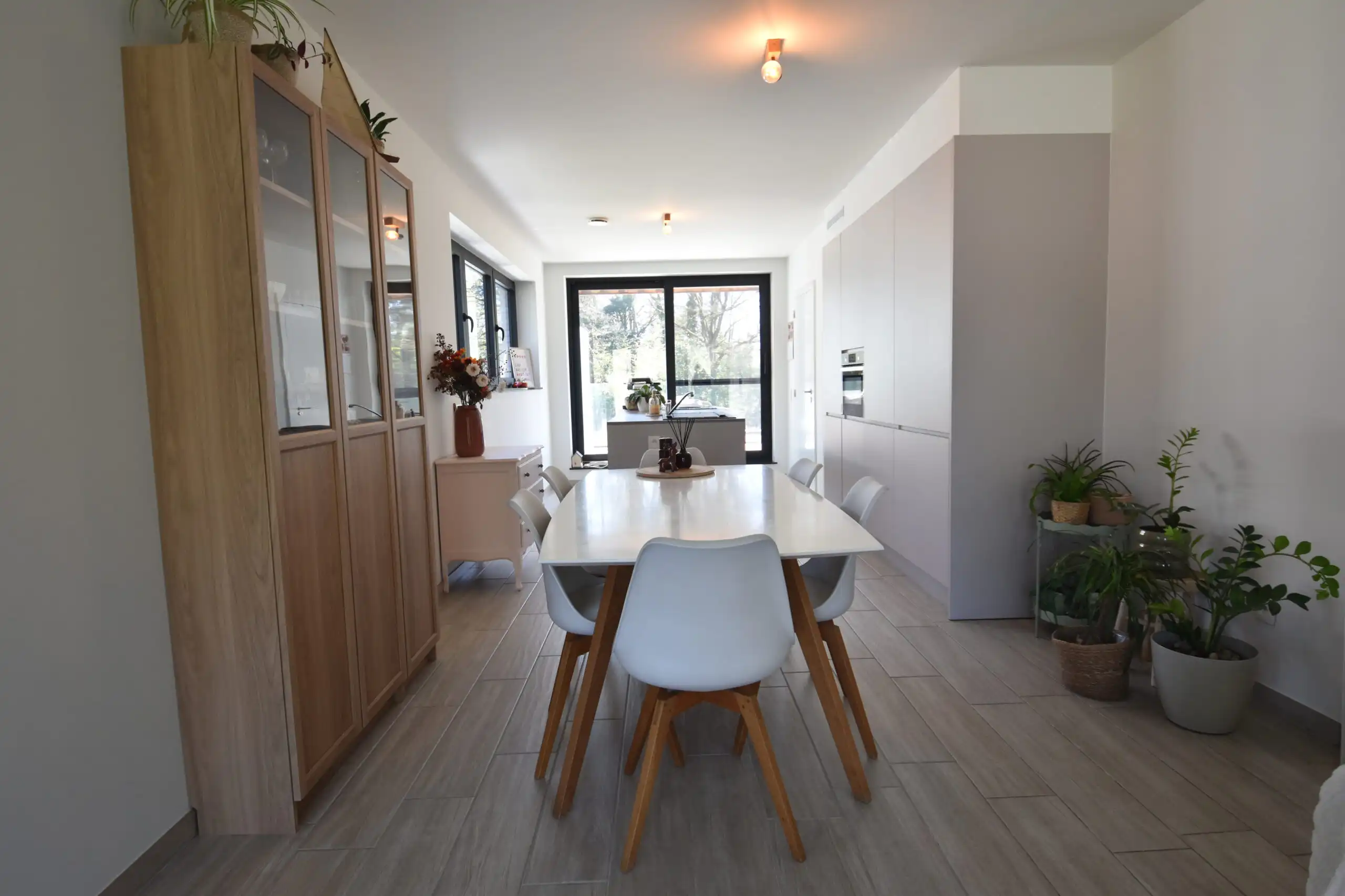 Modern en energiezuinig appartement met zonnig terras foto 3