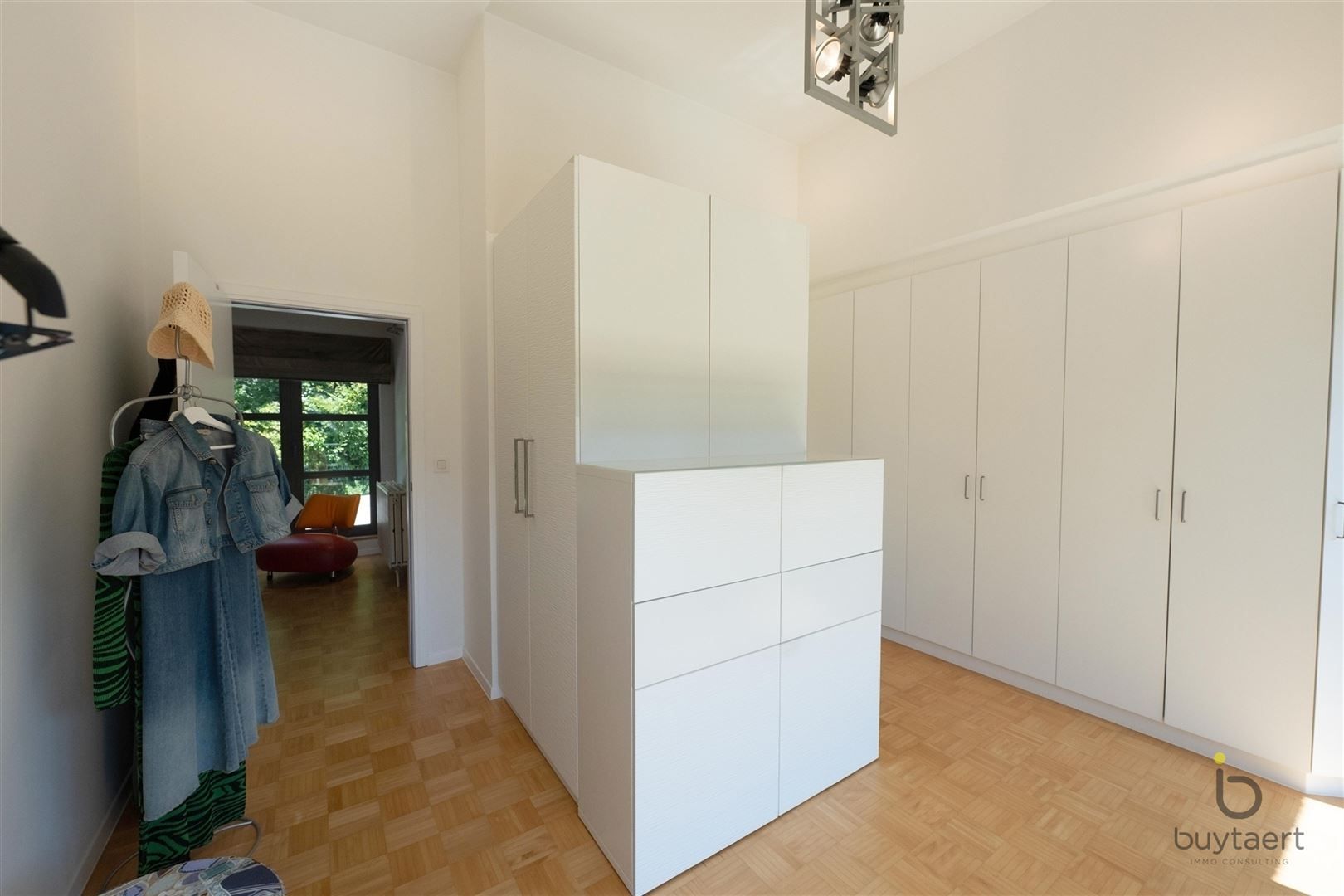 Wonen én werken in luxe familiewoning in begeerde Vriesdonkwijk foto 49