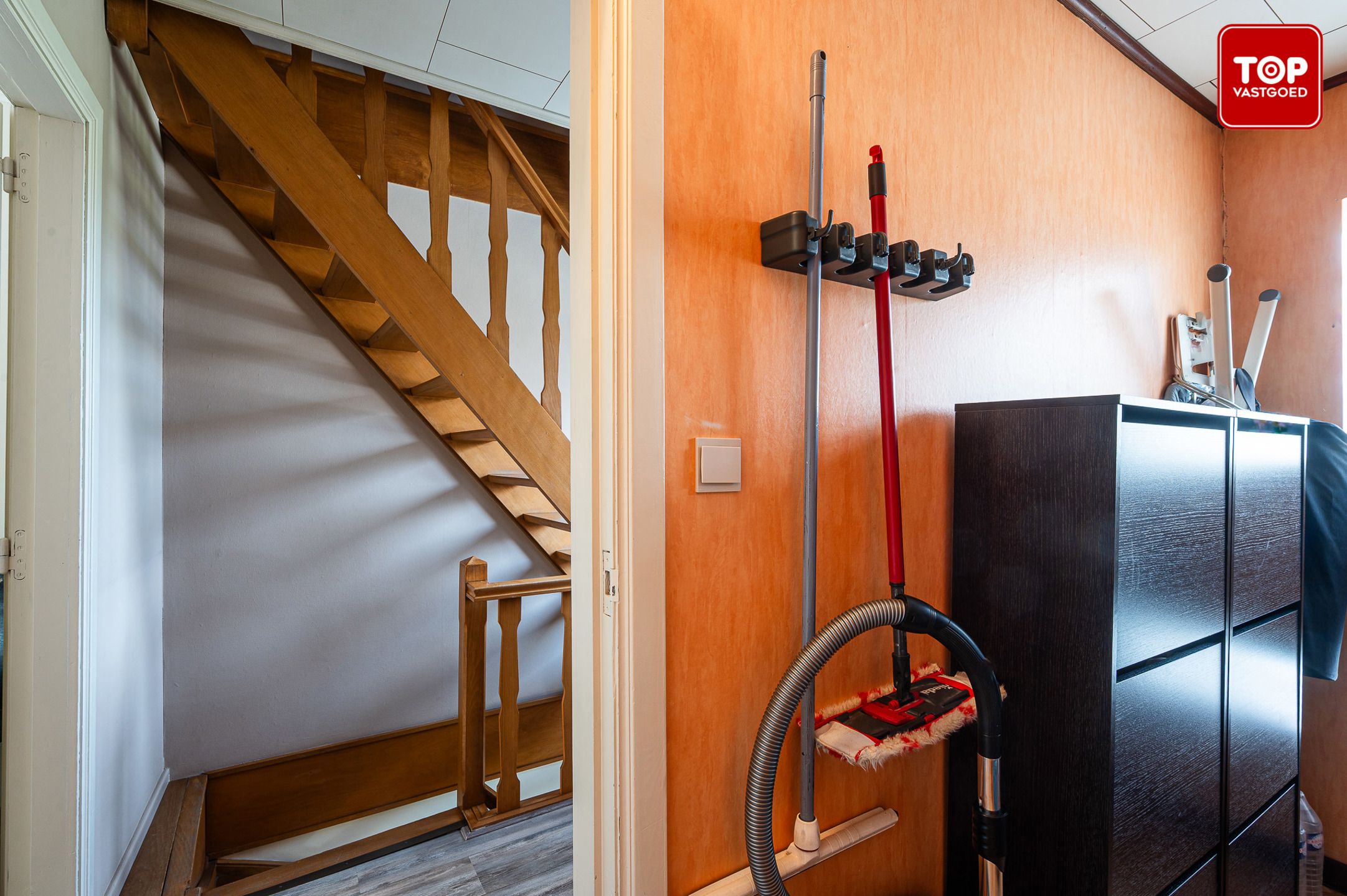 Instapklare woning met 2 slaapkamers en ruime koer in hartje Gentbrugge. foto 17