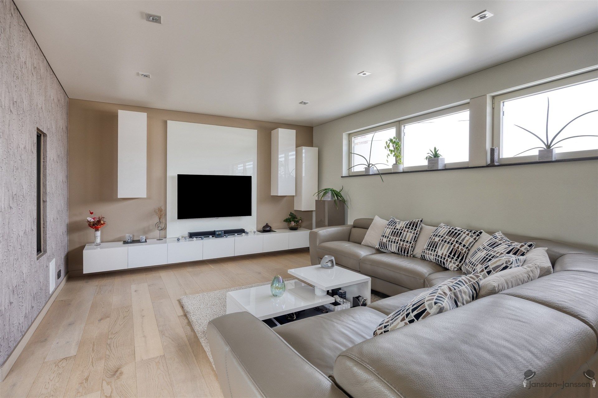 Ruim drie slaapkamer appartement  foto 6