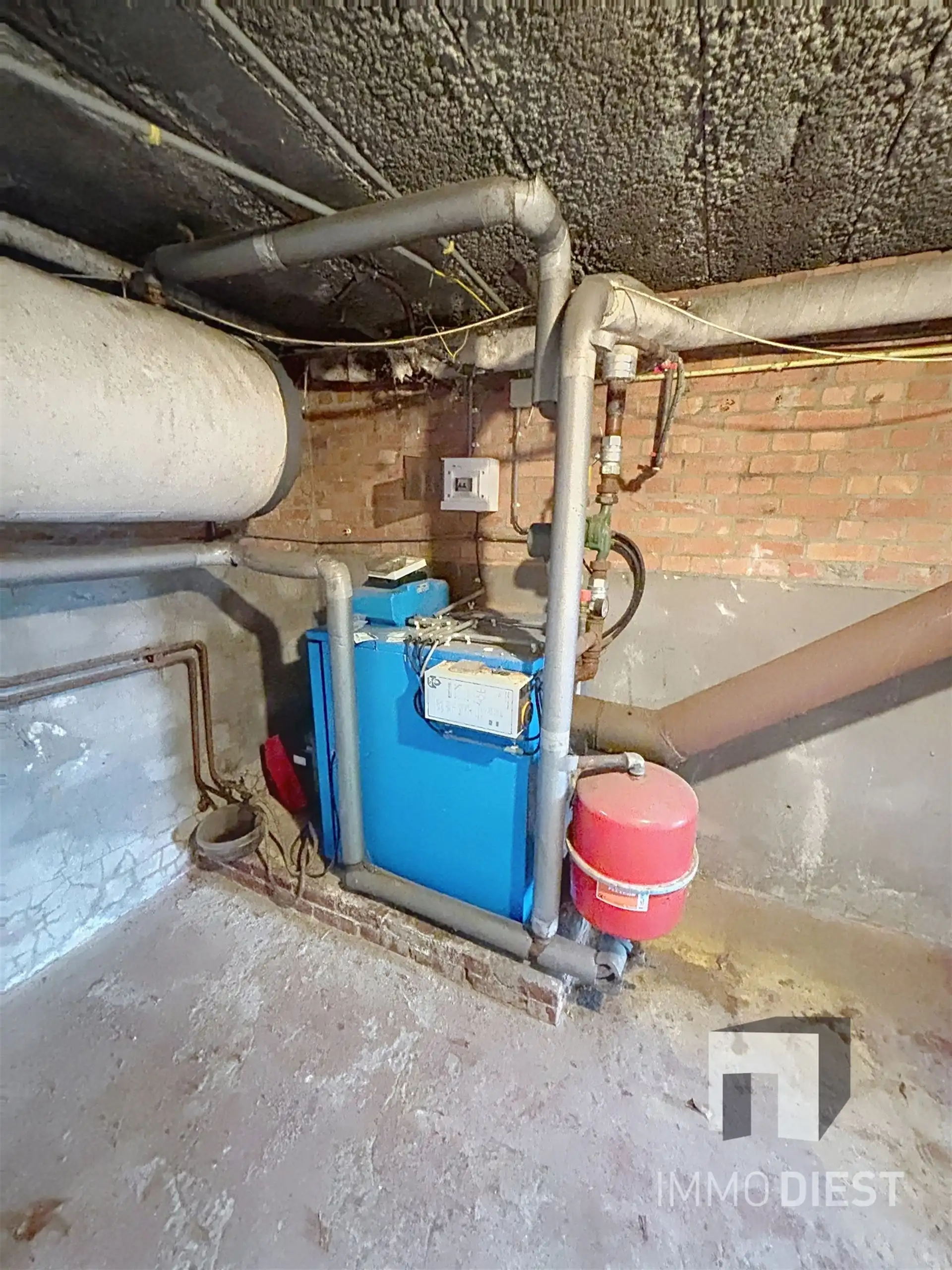 Totaal te renoveren woning of afbraak en heropbouw op 15a 88ca. foto 21