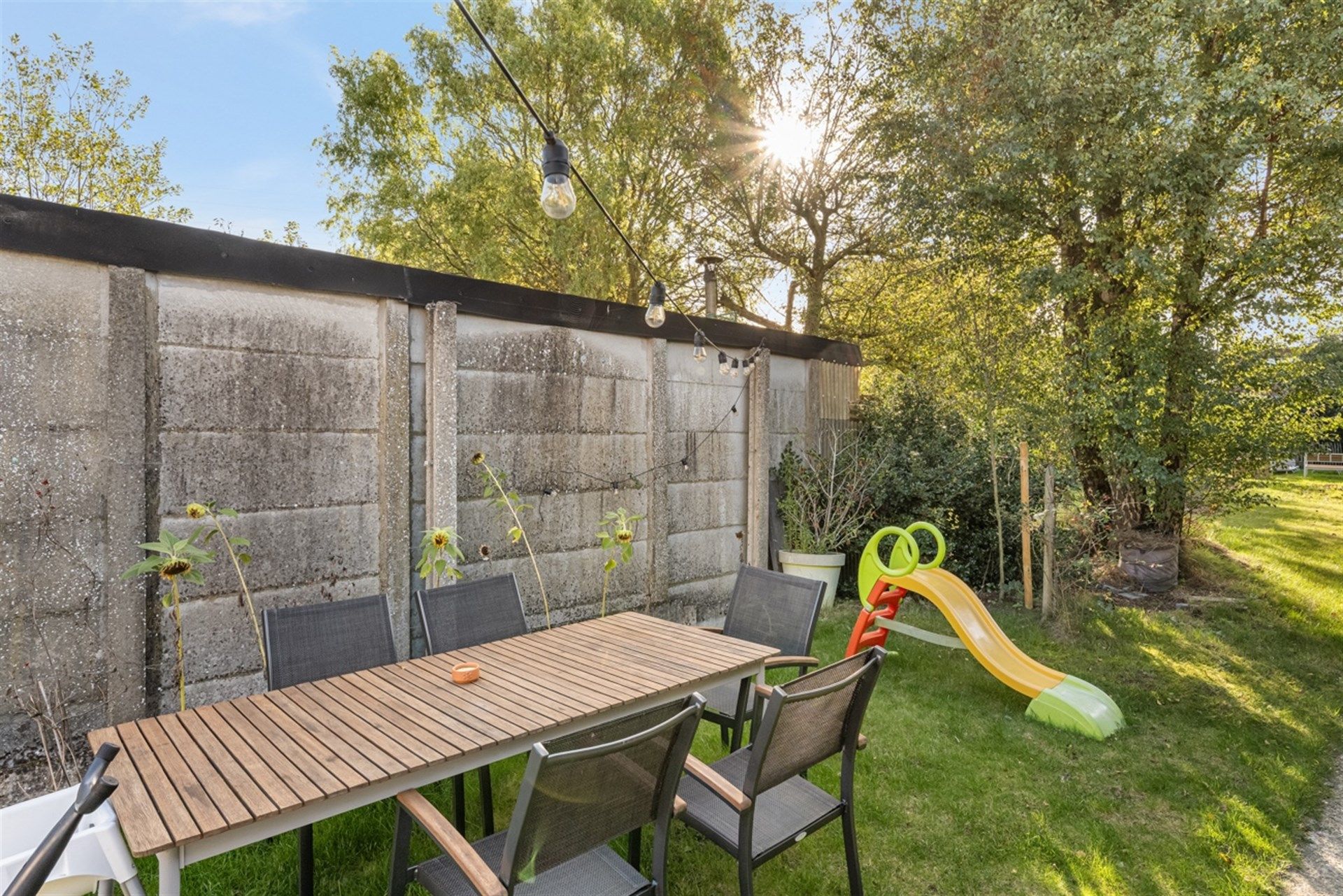 Instapklare woning met zonnige tuin op ruim perceel in rustige straat te Aalst  foto 9