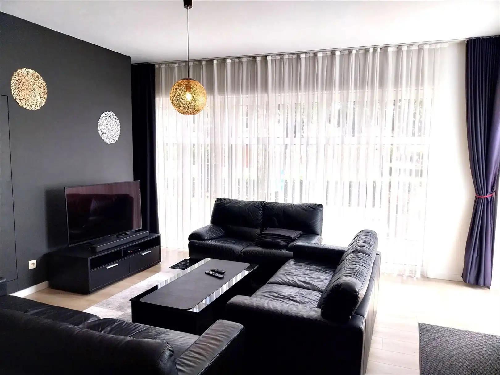 TE HUUR: Gemeubeld appartement met 1 slaapkamer! foto 3