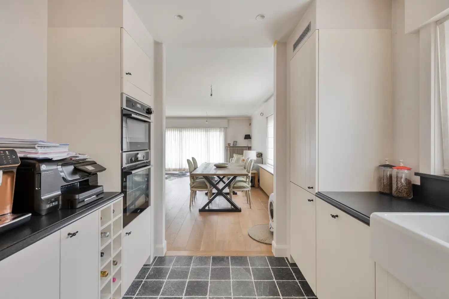 INSTAPKLAAR APPARTEMENT MET GARAGE foto 12