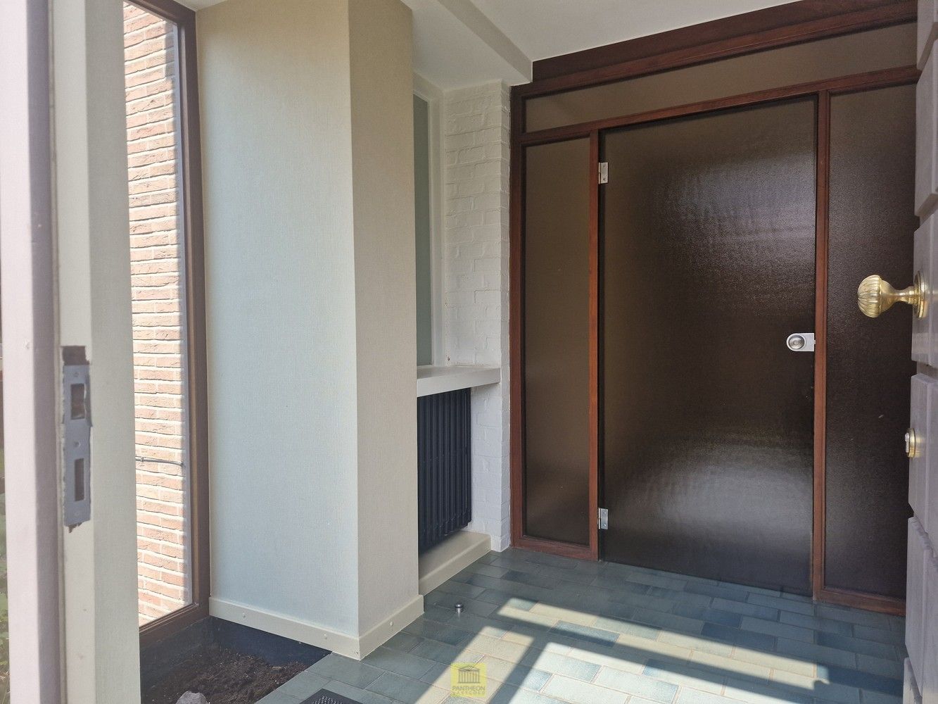 Karaktervolle woning met unieke indeling in Denderhoutem foto 3