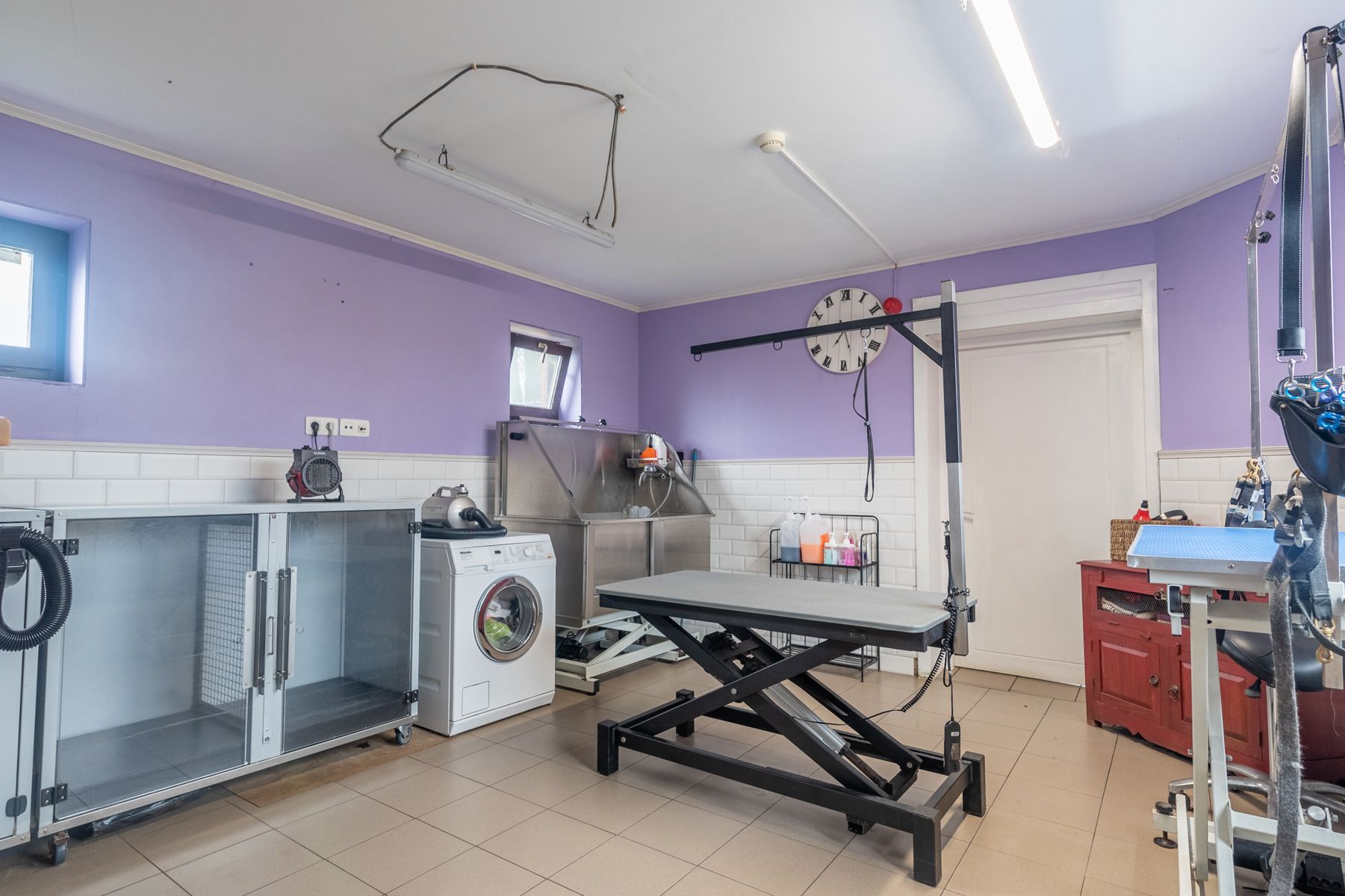 Gedeeltelijk gerenoveerd huis met bijgebouw, groen uitzicht foto 29