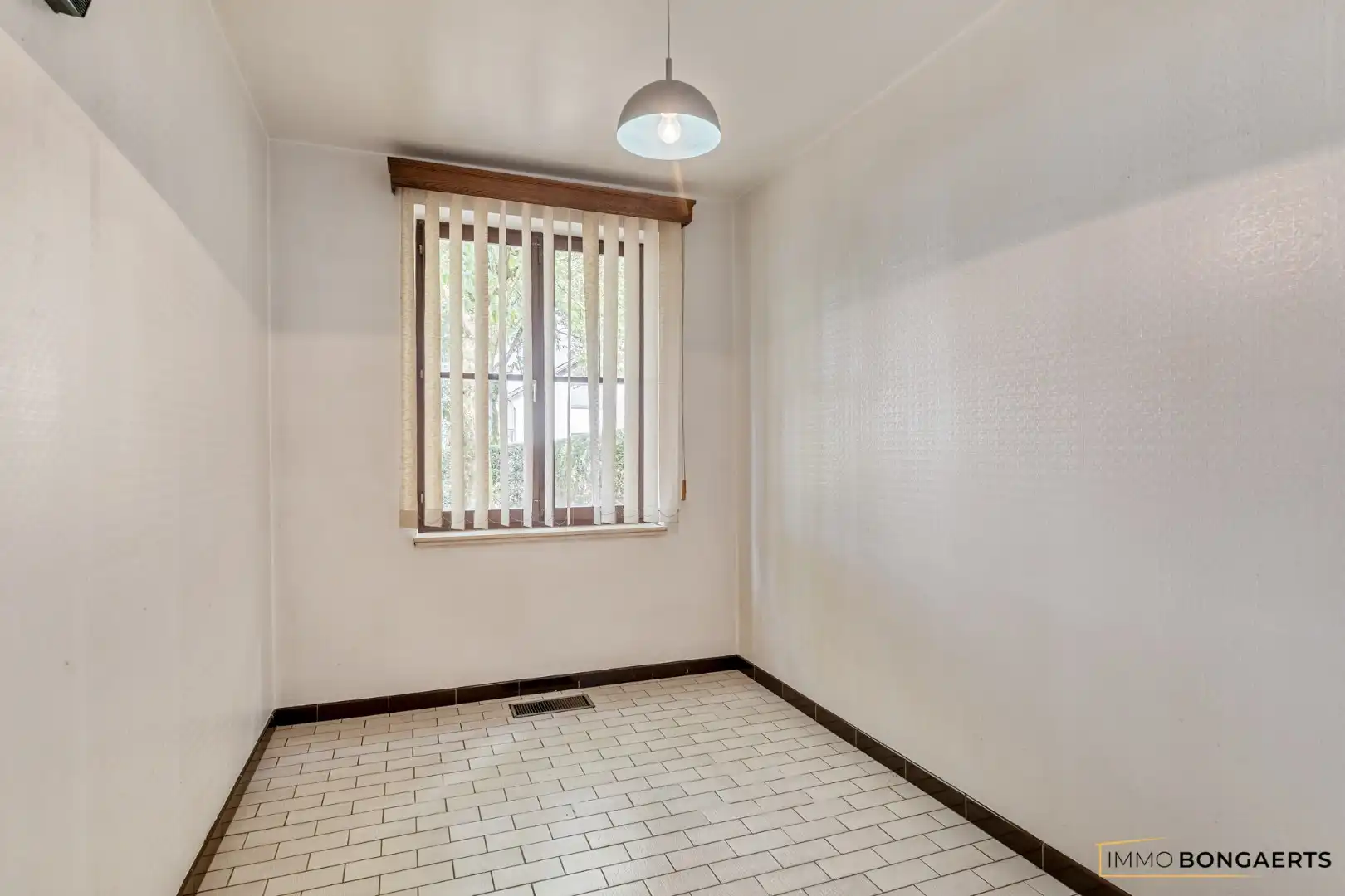 Prachtige villa met praktijkruimte en royale tuin in Houthalen-Oost foto 20