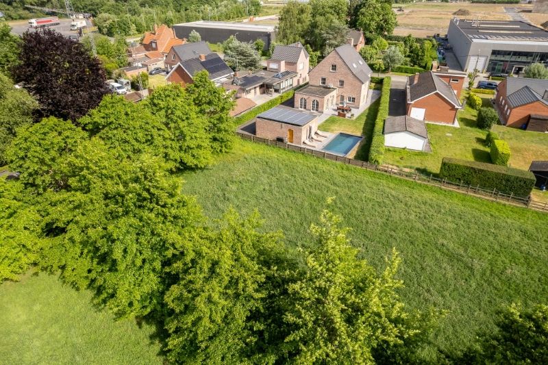 Charmante villa met zwembad, 5 slaapkamers in een rustige buurt! foto 23