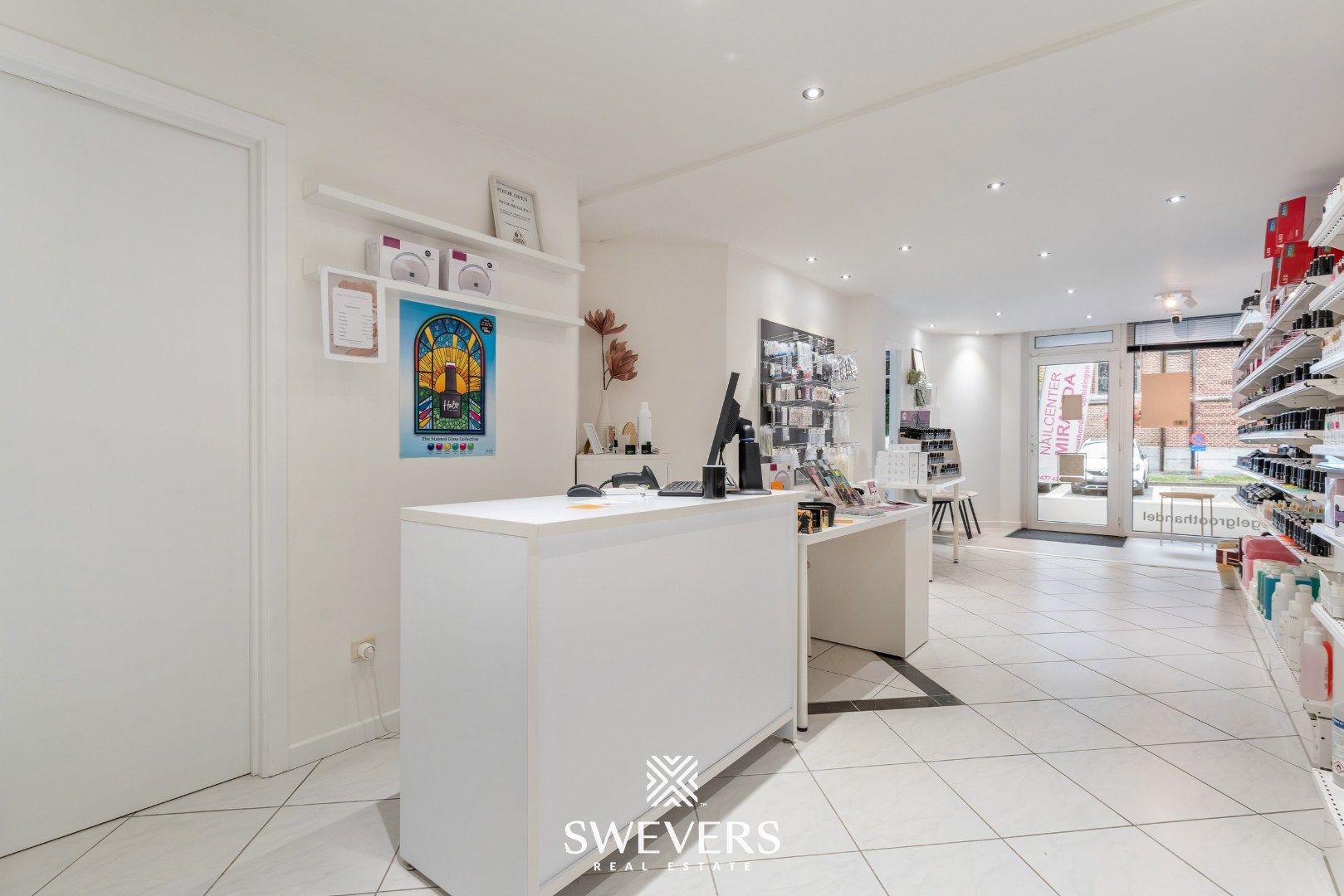 Handelspand met praktische indeling in hartje Tessenderlo foto 5