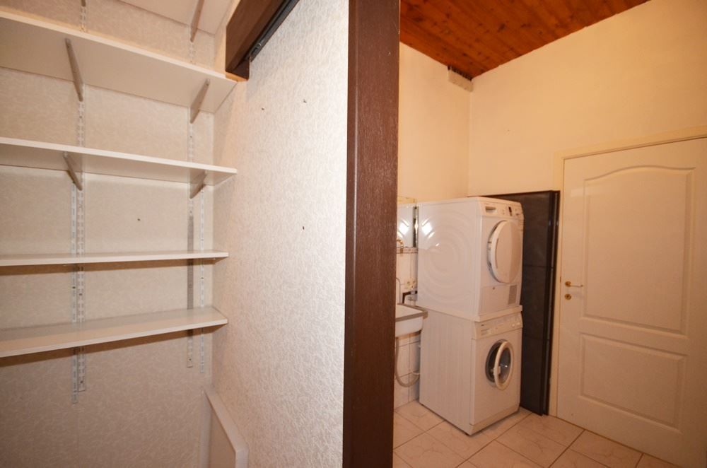 CENTRAAL GELEGEN HANDELSPAND MET VELE MOGELIJKHEDEN IN HET CENTRUM VAN HECHTEL! foto 18