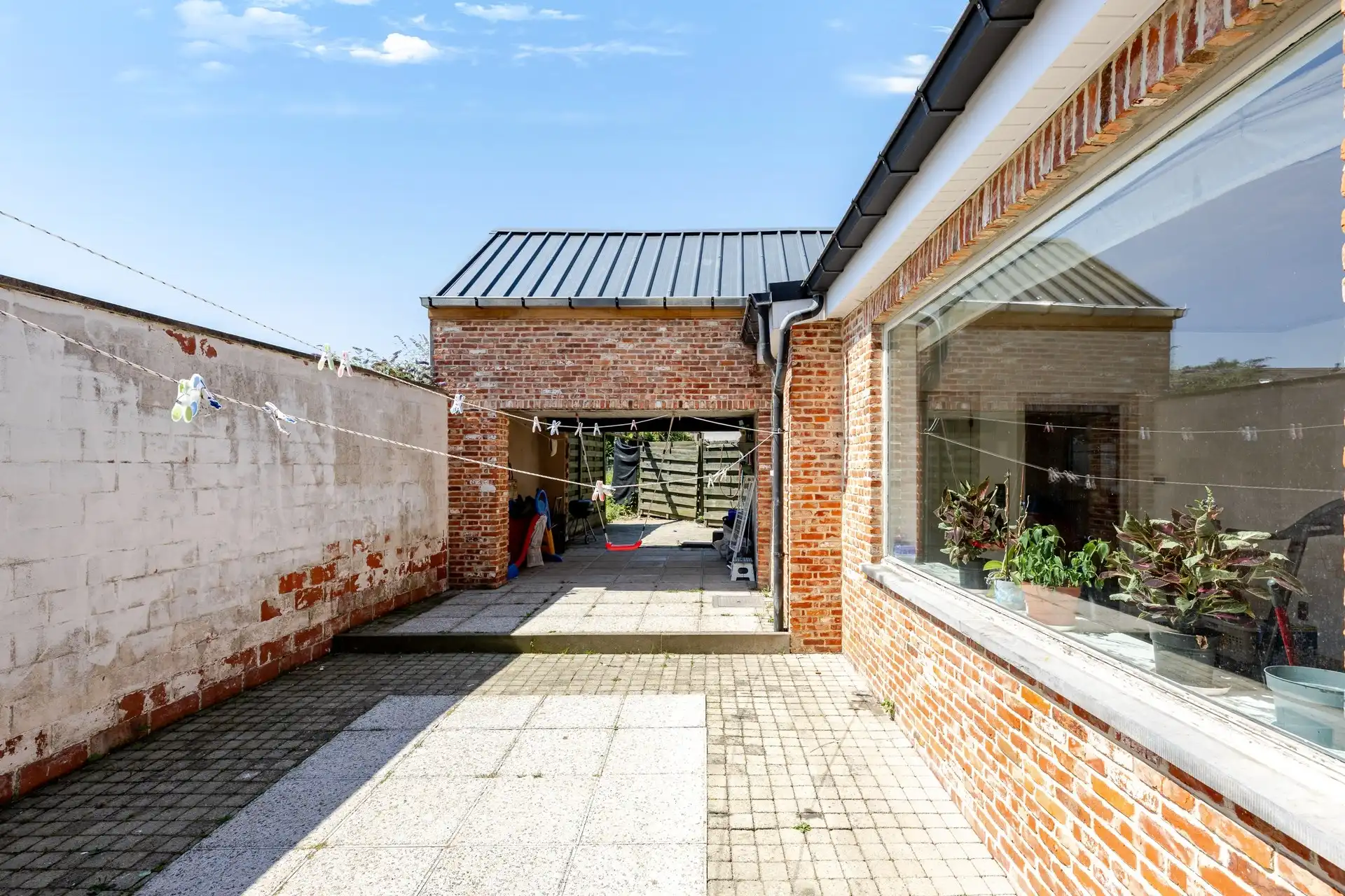 Ruime gezinswoning met grote tuin in Burst foto 13