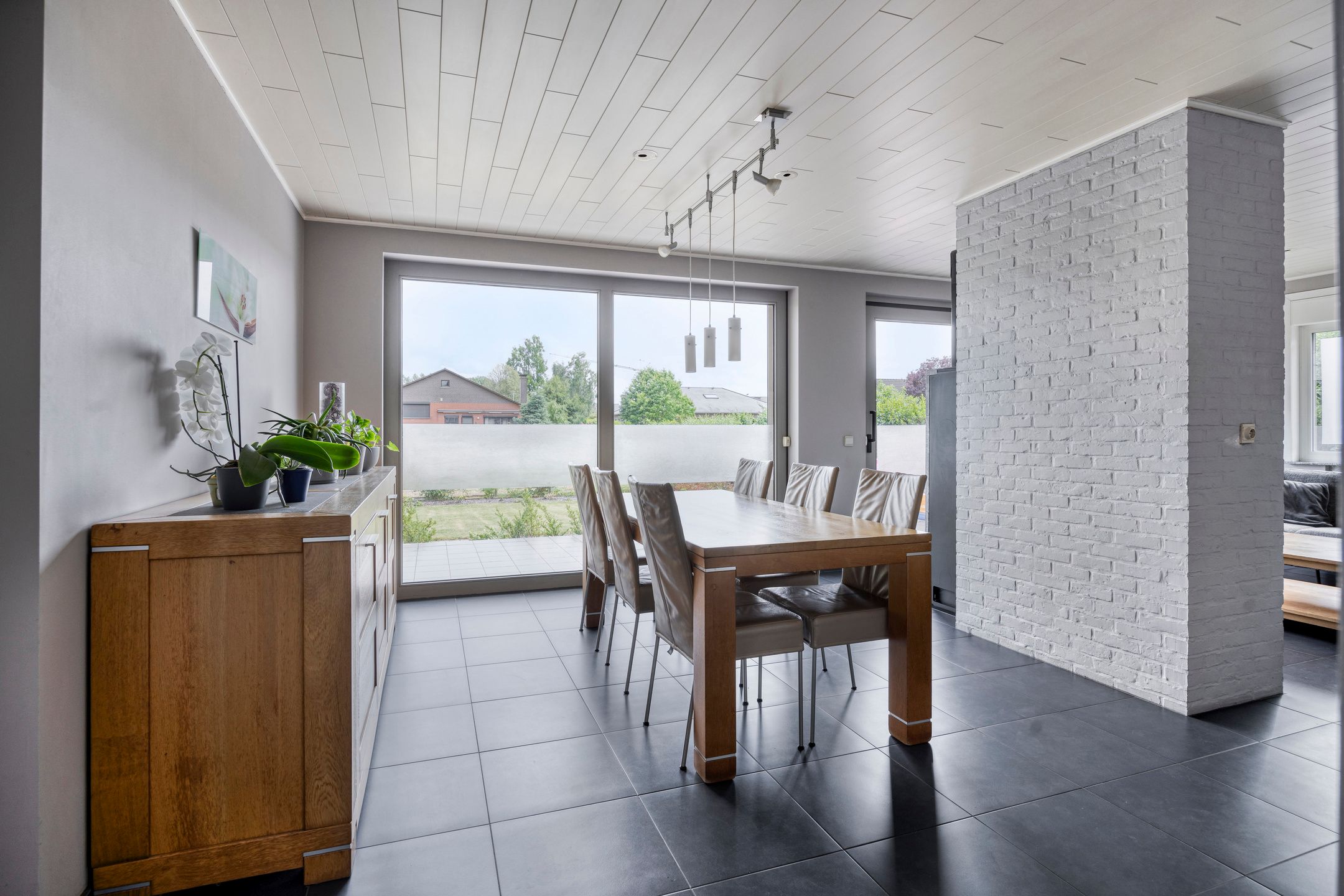 Instapklare, gerenoveerde woning met 4 slaapkamers op 9 are foto 7