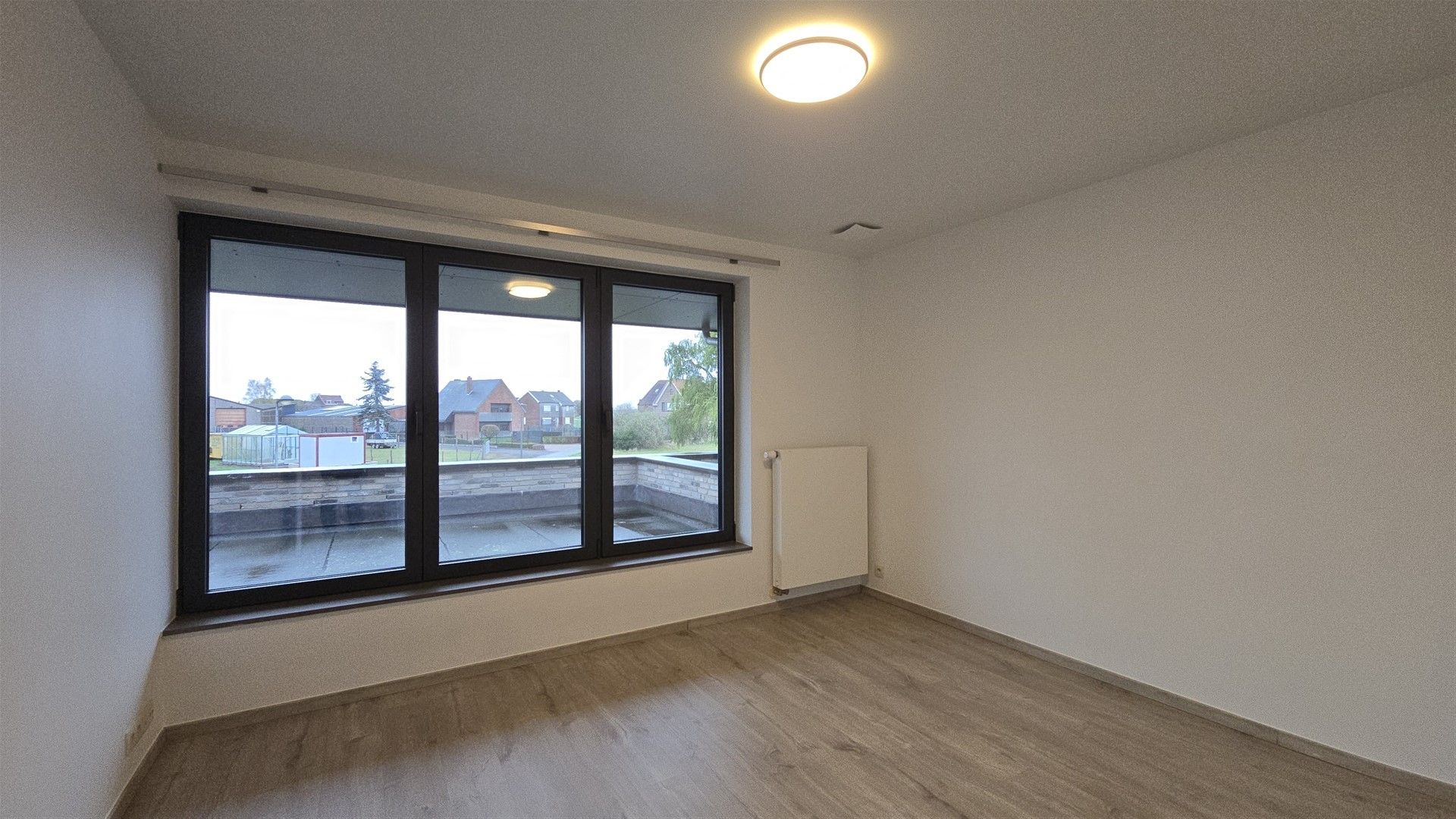 Moderne, energiezuinige woning (200m²) met 4 slaapkamers en tuin foto 18