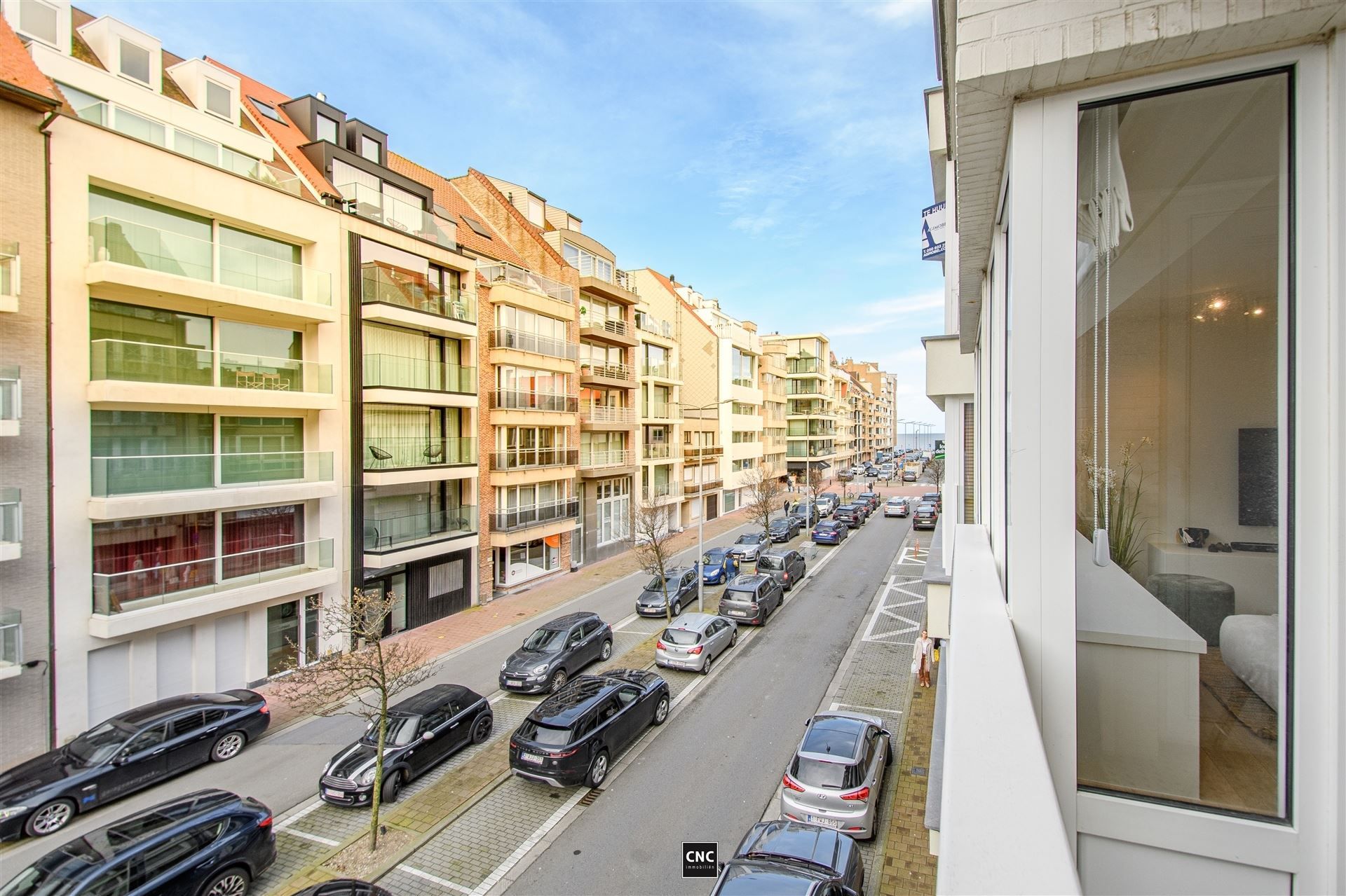 Ruim gerenoveerd appartement met 3 slaapkamers op enkele stappen van het Rubensplein foto 9