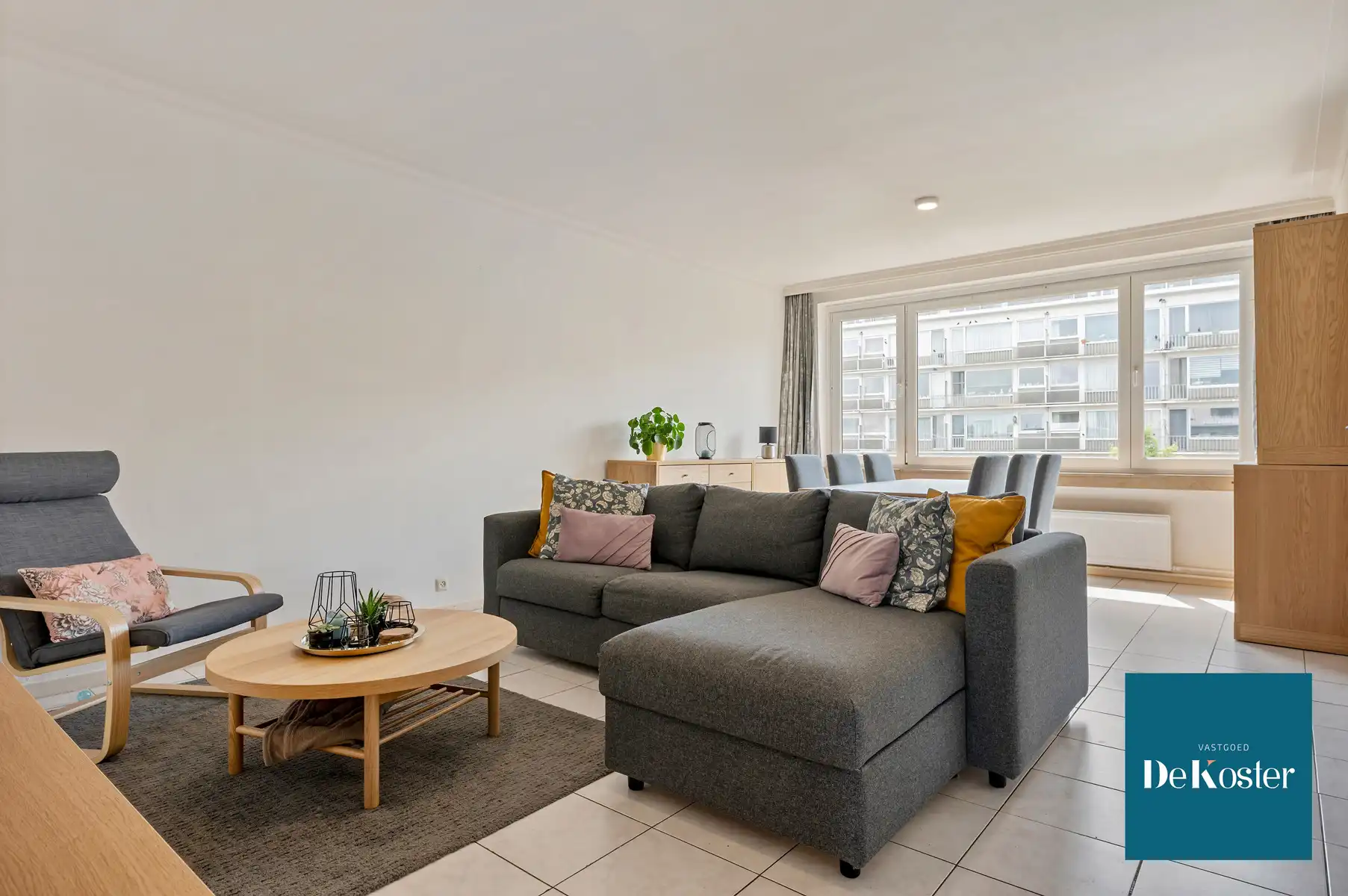 Instapklaar gerenoveerd appartement met 2 slaapkamers foto 4