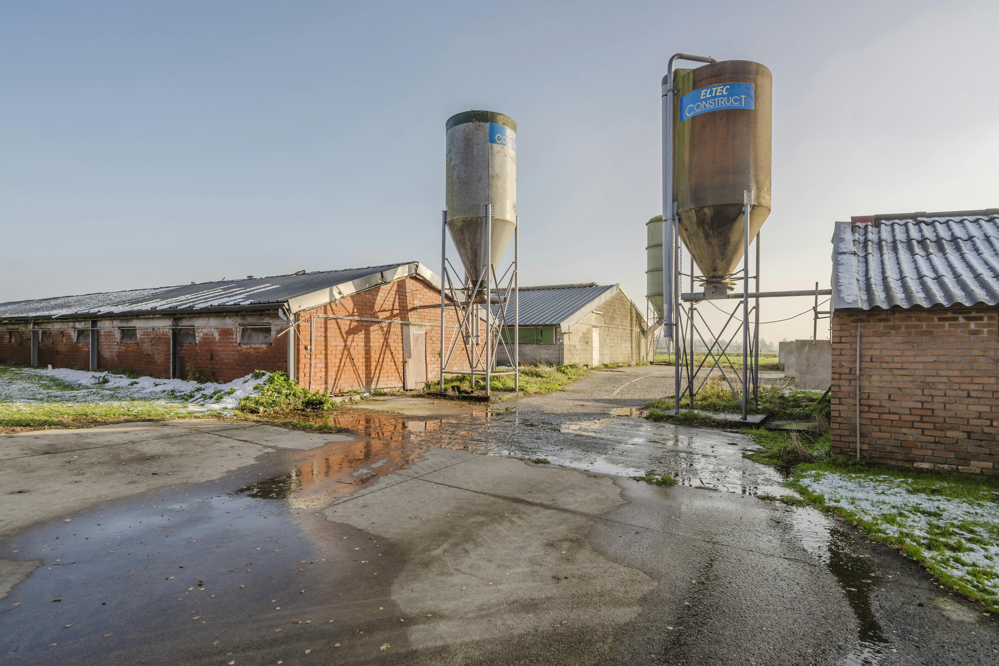 Villa met stallingen te koop op een ruim perceel van  10.026m² foto 25