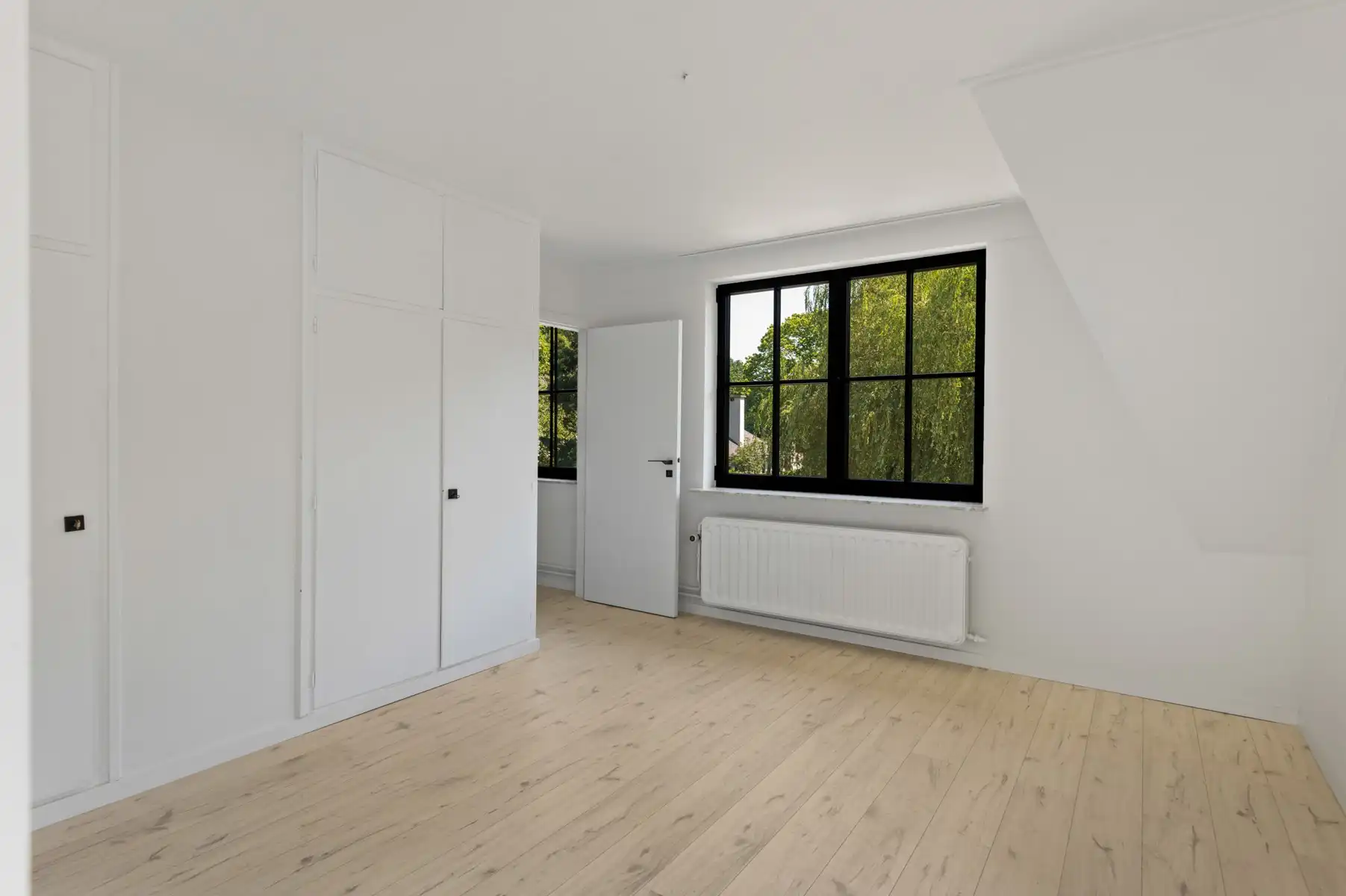Charmante gerenoveerde woning met 3 slaapkamers in het gegeerde Hertebos foto 14