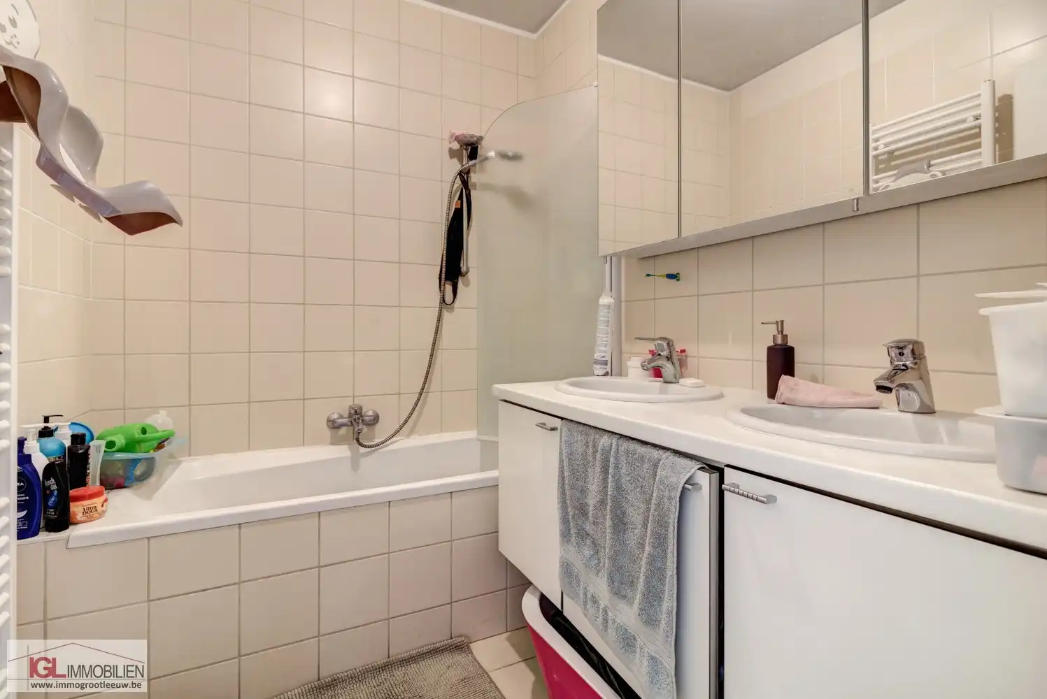 Appartement met 3 slaapkamer, garage en terras foto 4