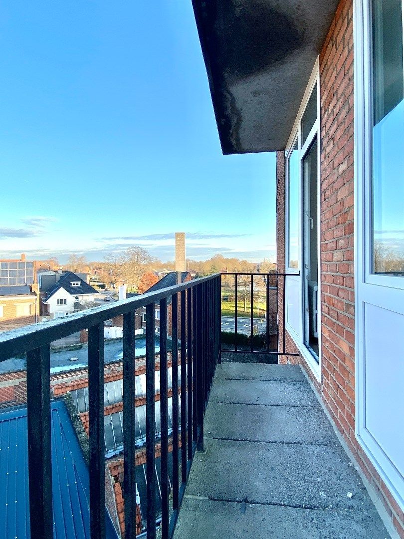 Gerenoveerd 2slk appartement met subliem zicht. foto 12