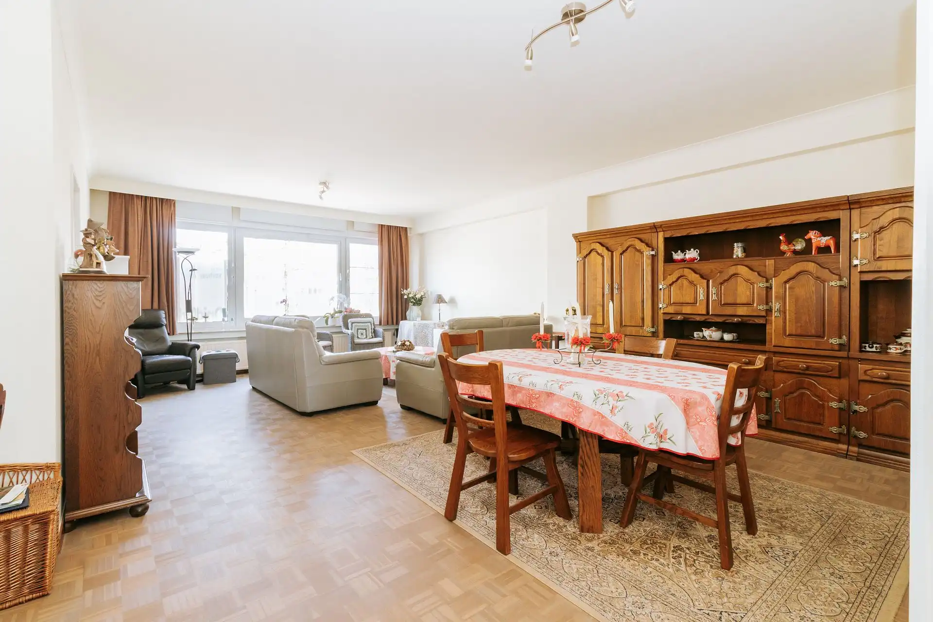 Appartement met 2 slaapkamers en terras in Wilrijk foto 3