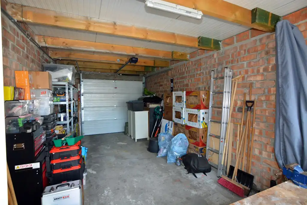Gelijkvloers appartement met 3 slpks, veranda, tuin en garage foto 22