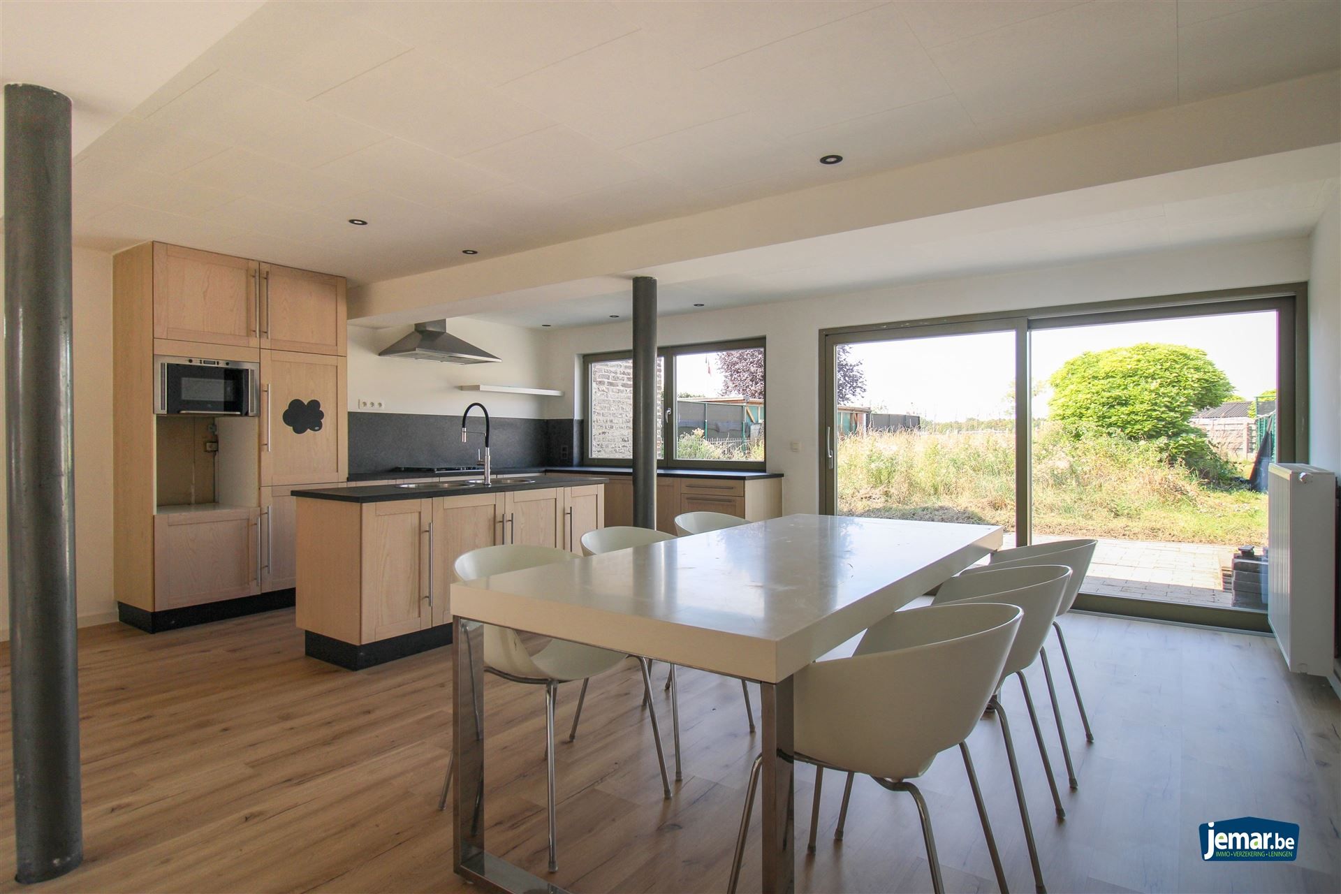Instapklare, gerenoveerde woning met 3 slaapkamers in Kotem/Maasmechelen! foto 4