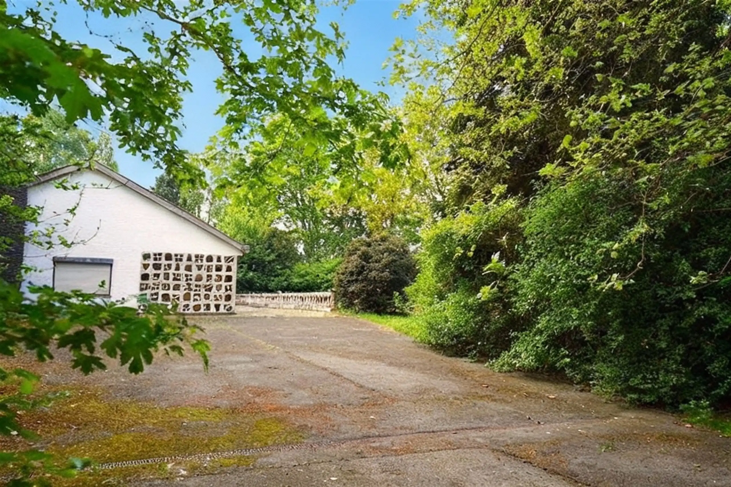 Majestueuze eigendom gelegen op een weelderig landgoed van ca. 1 ha! foto 6