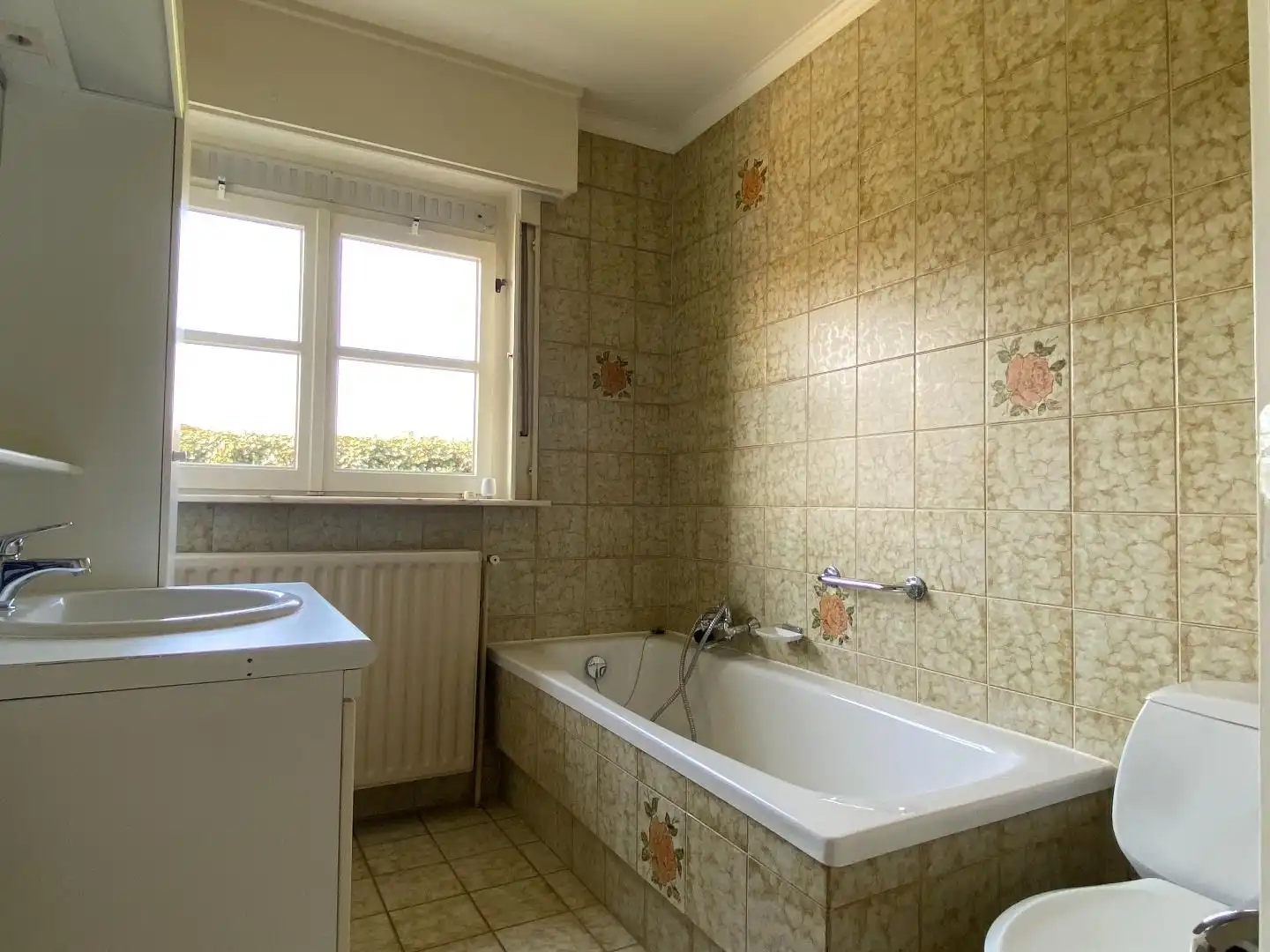 Zeer verzorgde gelijkvloerse woning te Lendelede.  foto 10