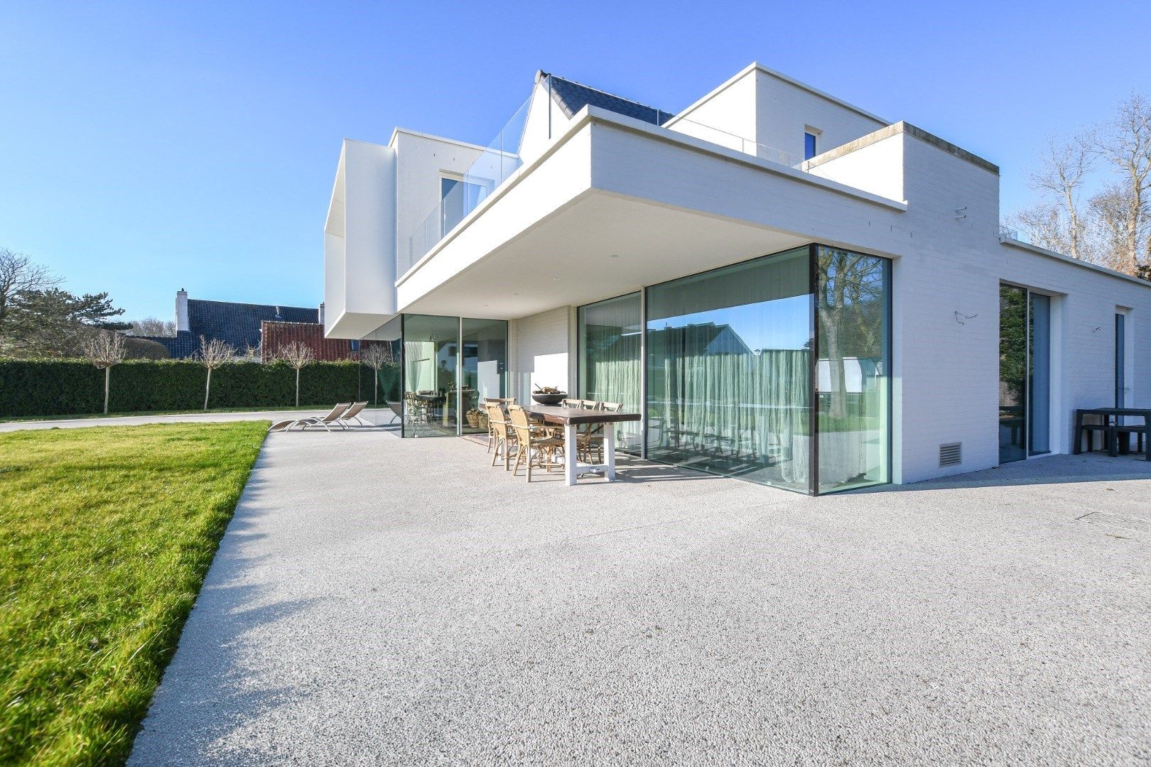 Luxe villa in Nieuwmunster, De Haan – Een unieke combinatie van stijl, comfort en duurzaamheid foto {{pictureIndex}}