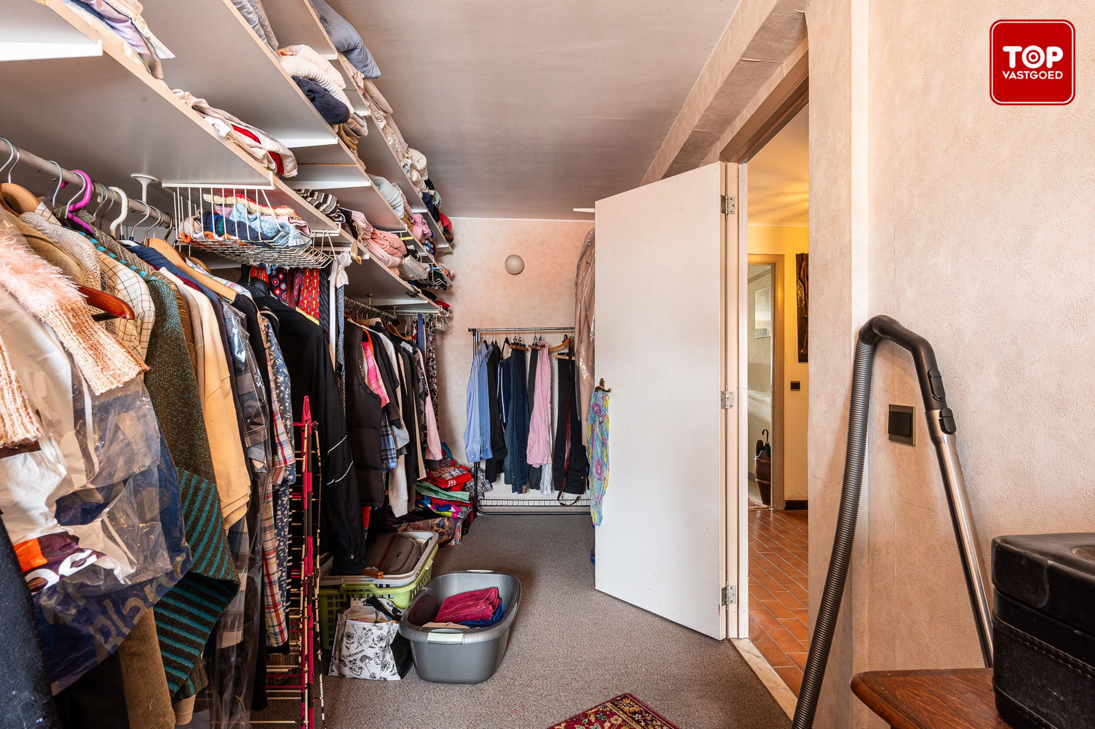 Instapklaar 2-slaapkamerappartement op toplocatie foto 9