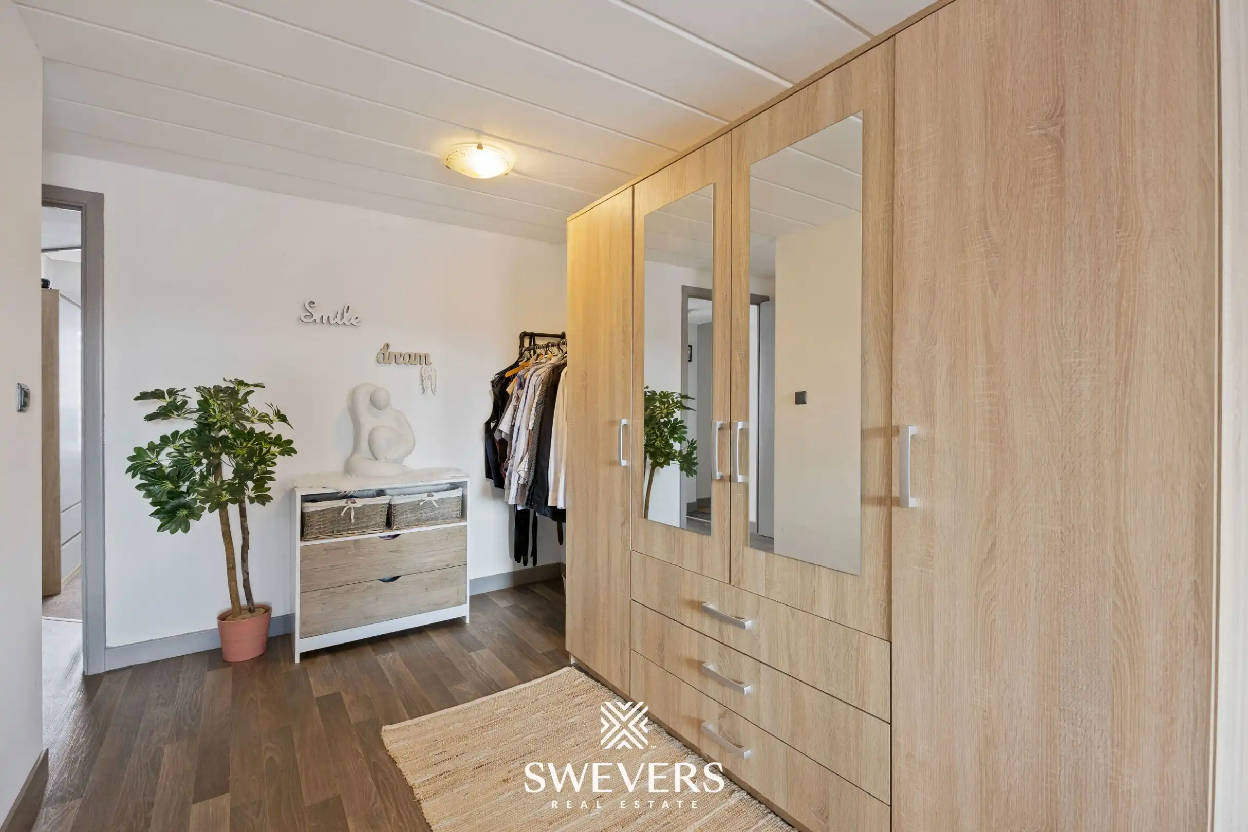 Ruim instapklaar appartement met 3 slaapkamers, garage en terras van 42 m² in Tongeren. foto 11