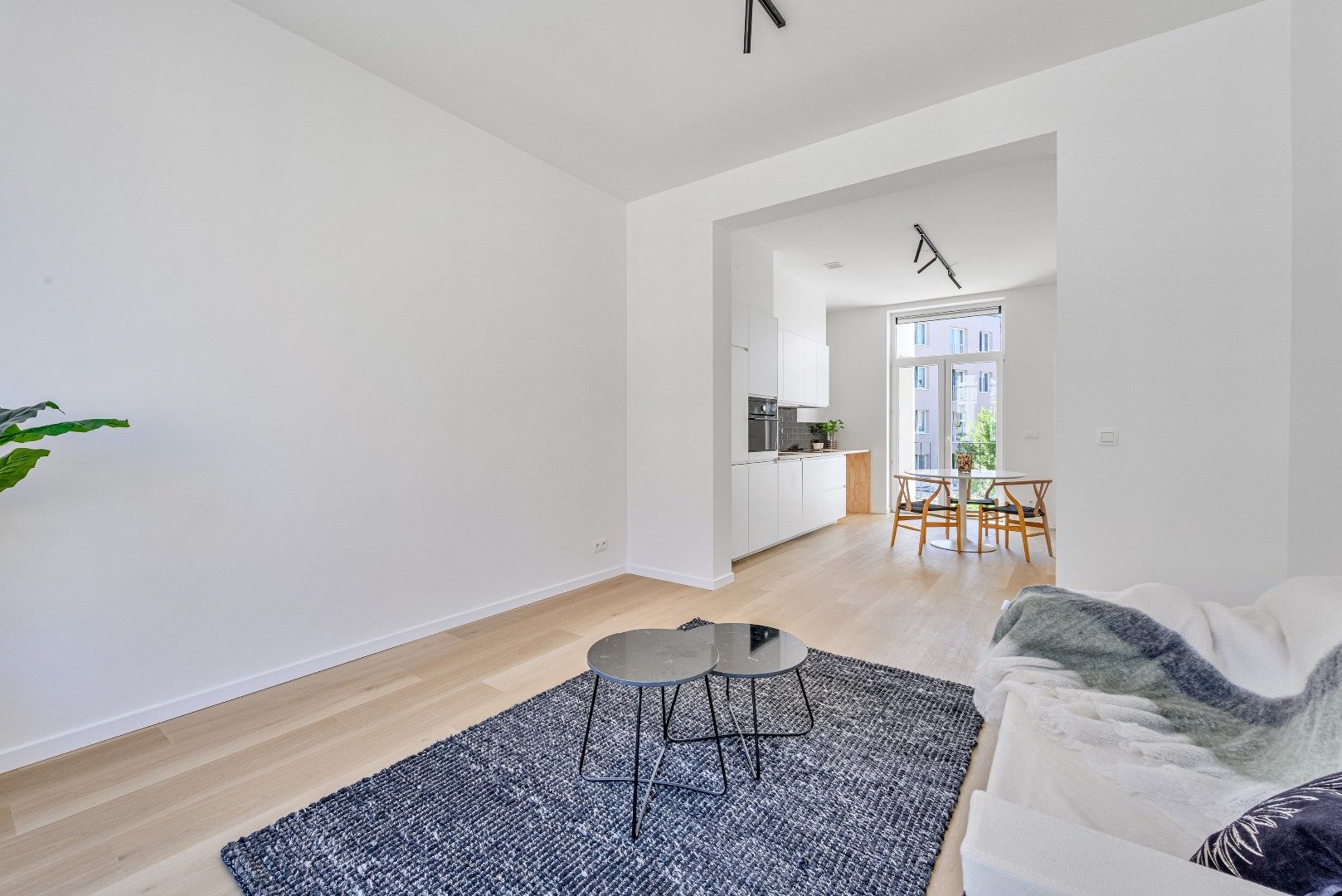 Stijlvol wonen in een  gerenoveerd appartement nabij Station Gent-Sint-Pieters foto 6