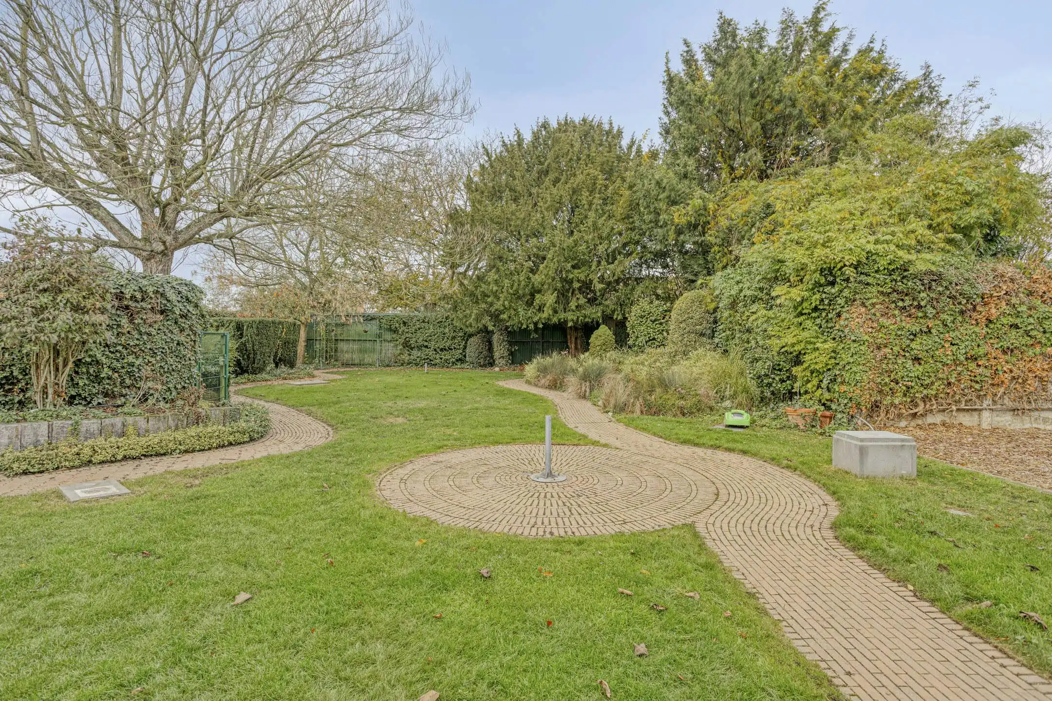 Huis te koop in Ieper met 3 kamers, tuin en garage foto 15