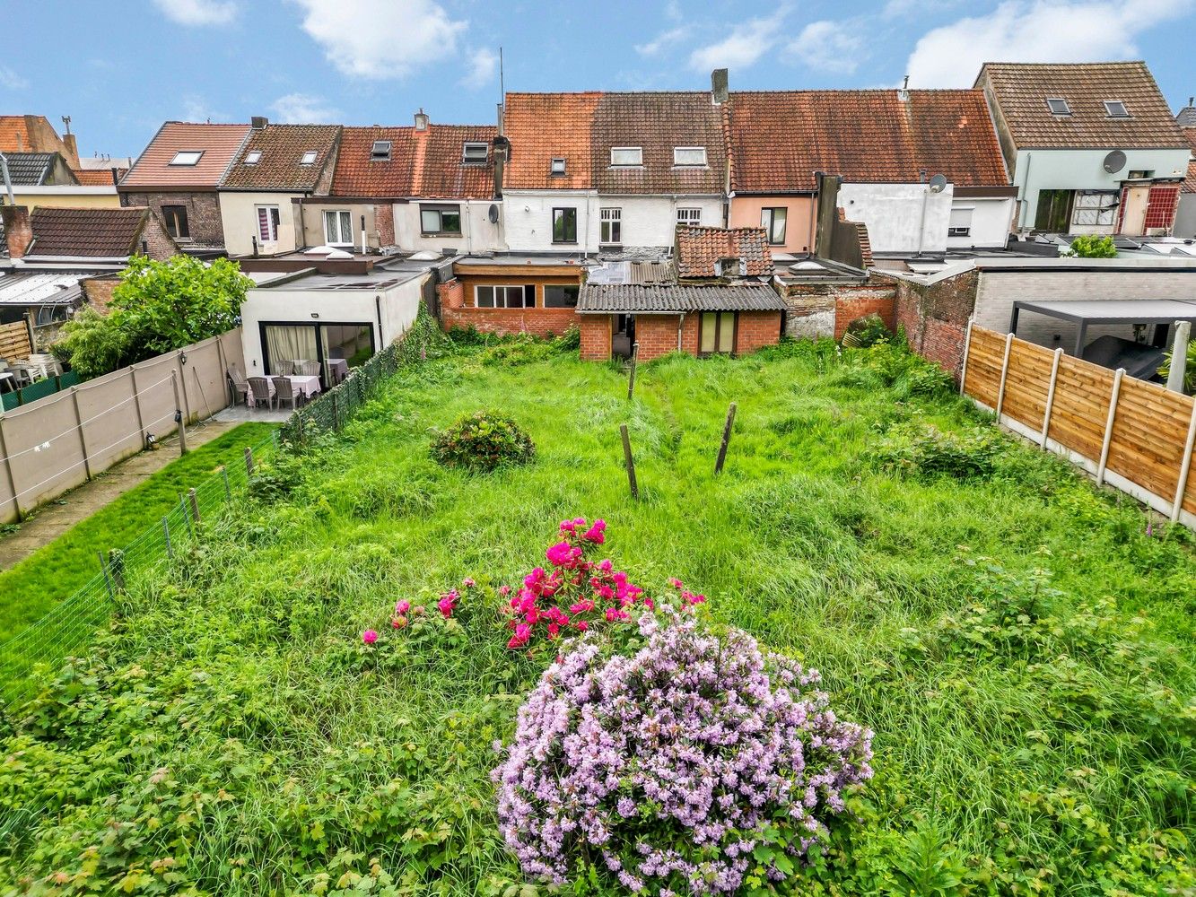 Totaal renovatie/ te slopen woning in het hartje van Eeklo foto 8