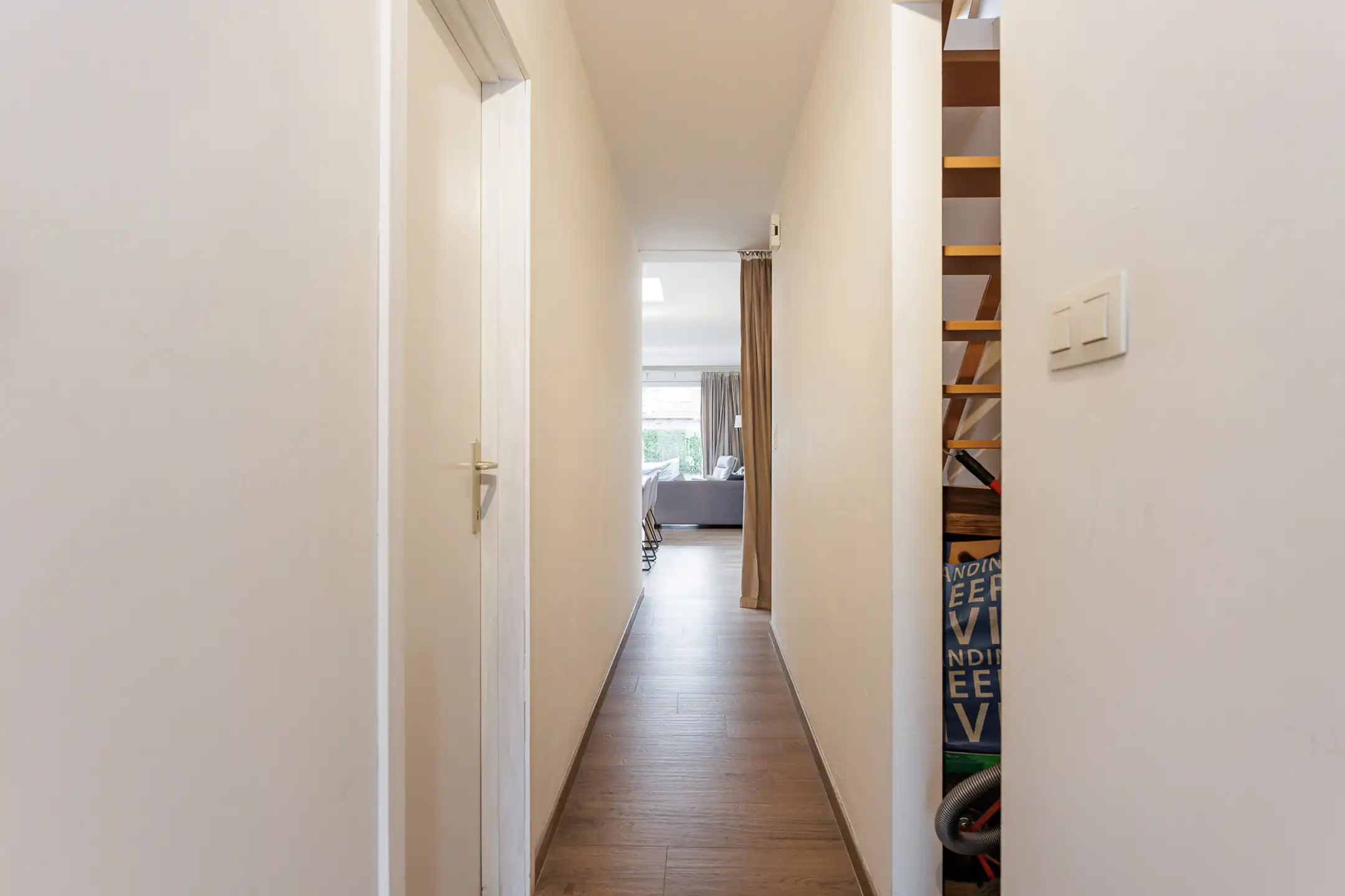 Instapklare  woning met drie slaapkamers en stadstuintje foto 13