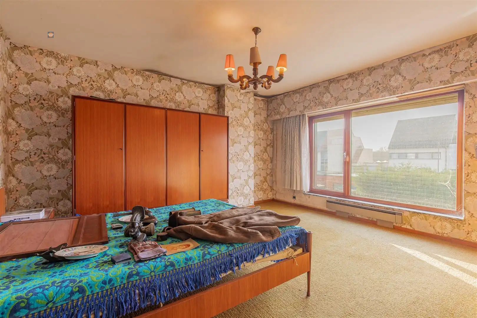 Te renoveren woning met potentieel, 3 slpk & dubbele garage foto 15